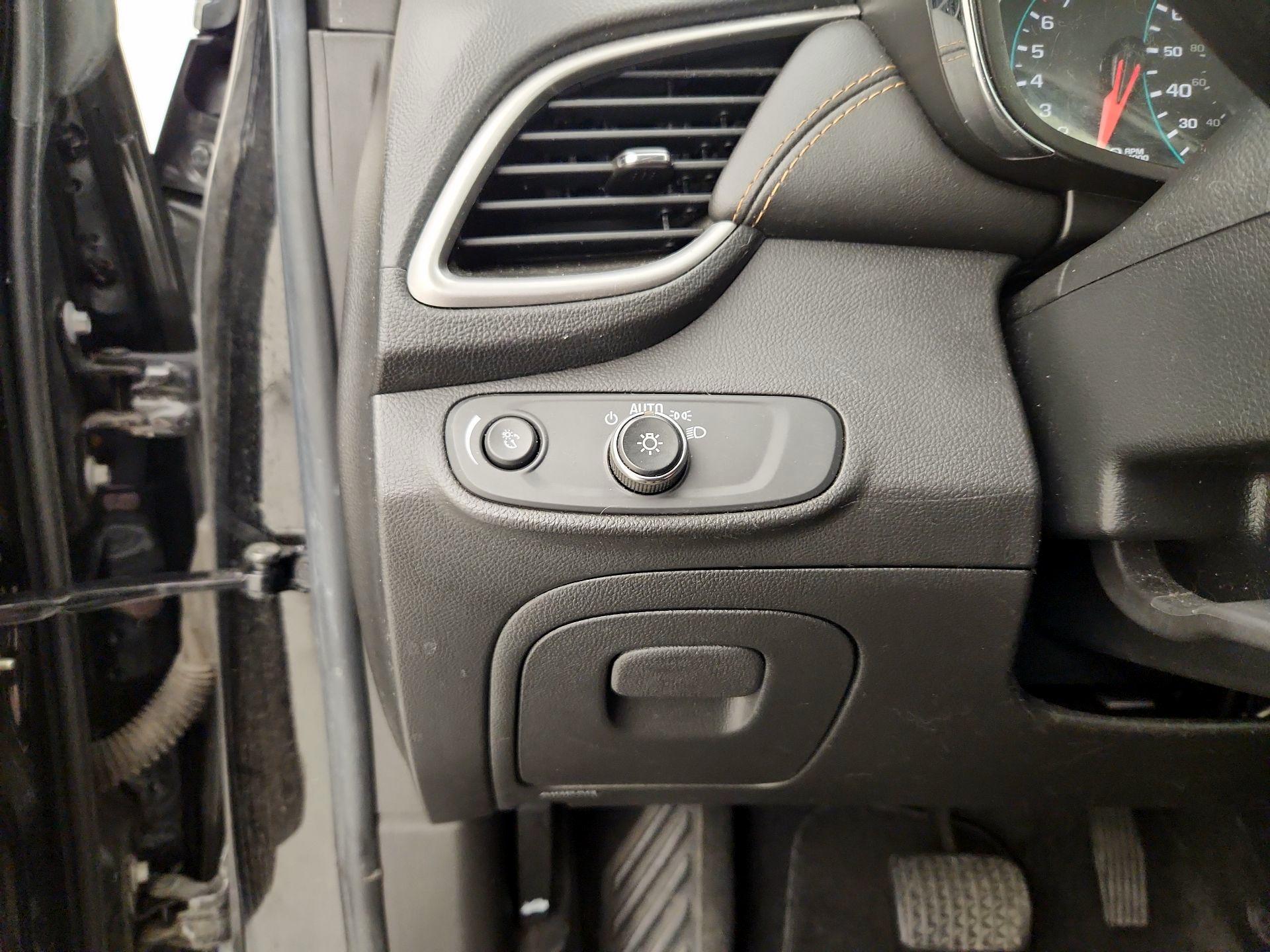 Thumbnail: 2020 Chevrolet Trax - 13