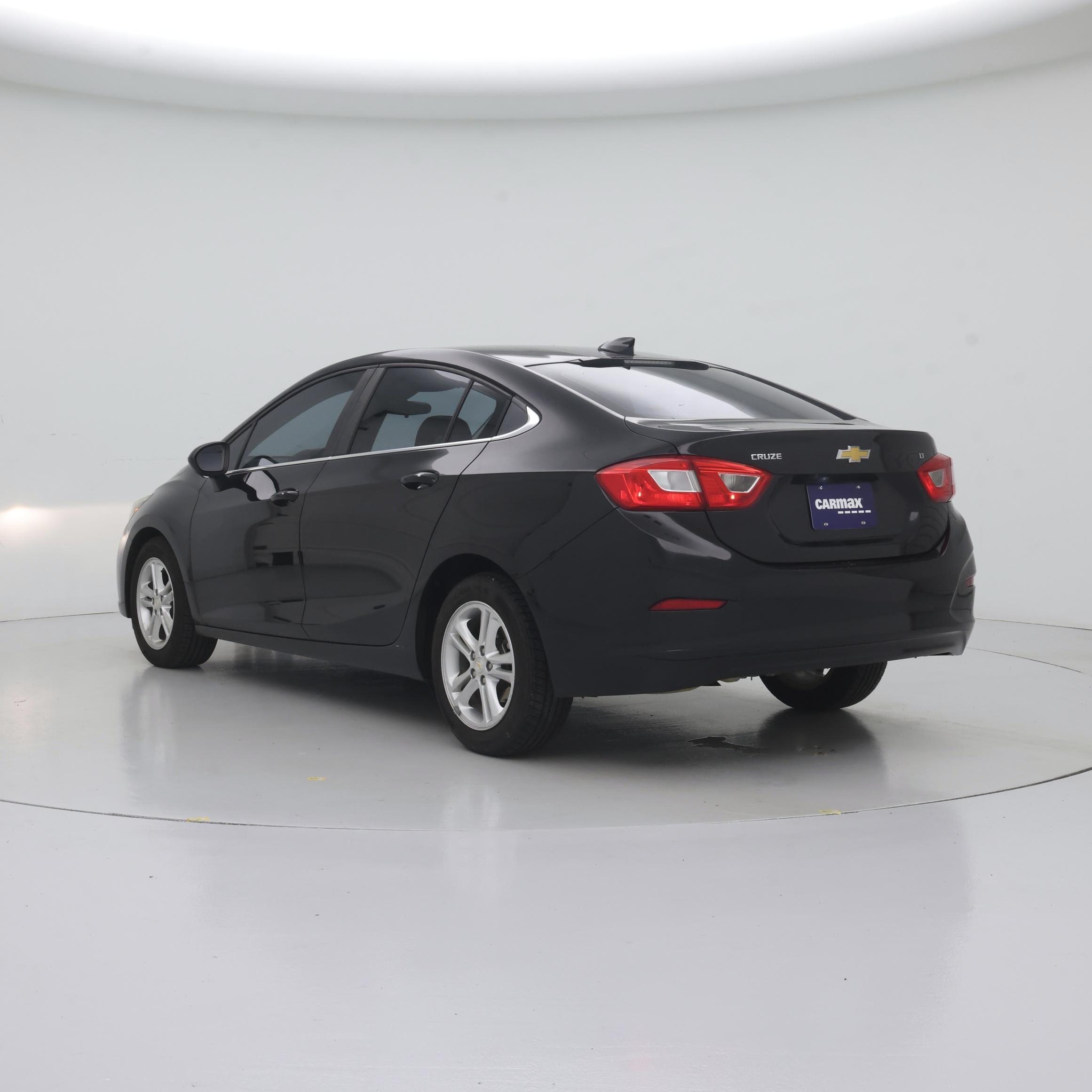 Thumbnail: 2017 Chevrolet Cruze - 2