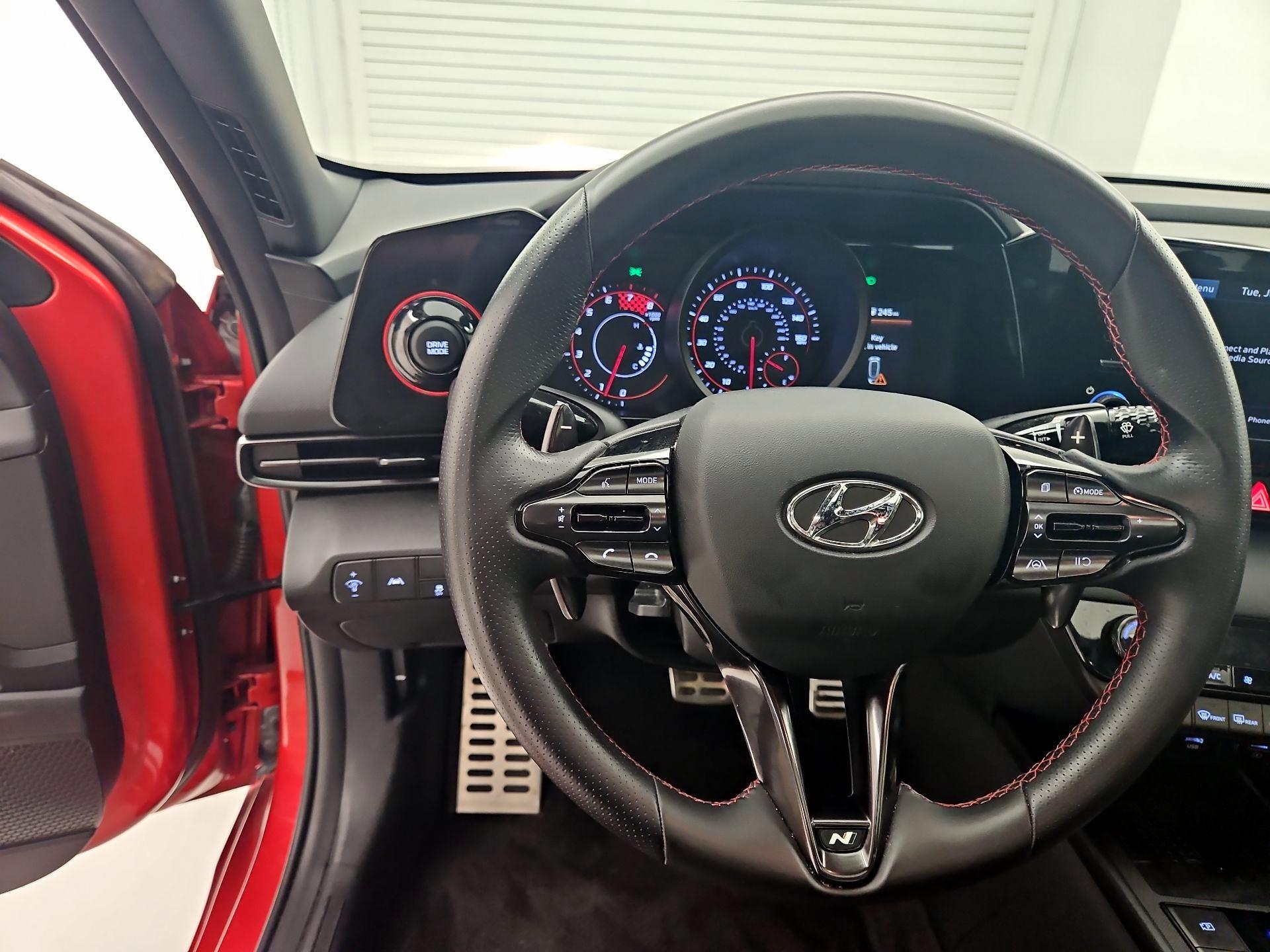 Thumbnail: 2022 Hyundai Elantra - 10