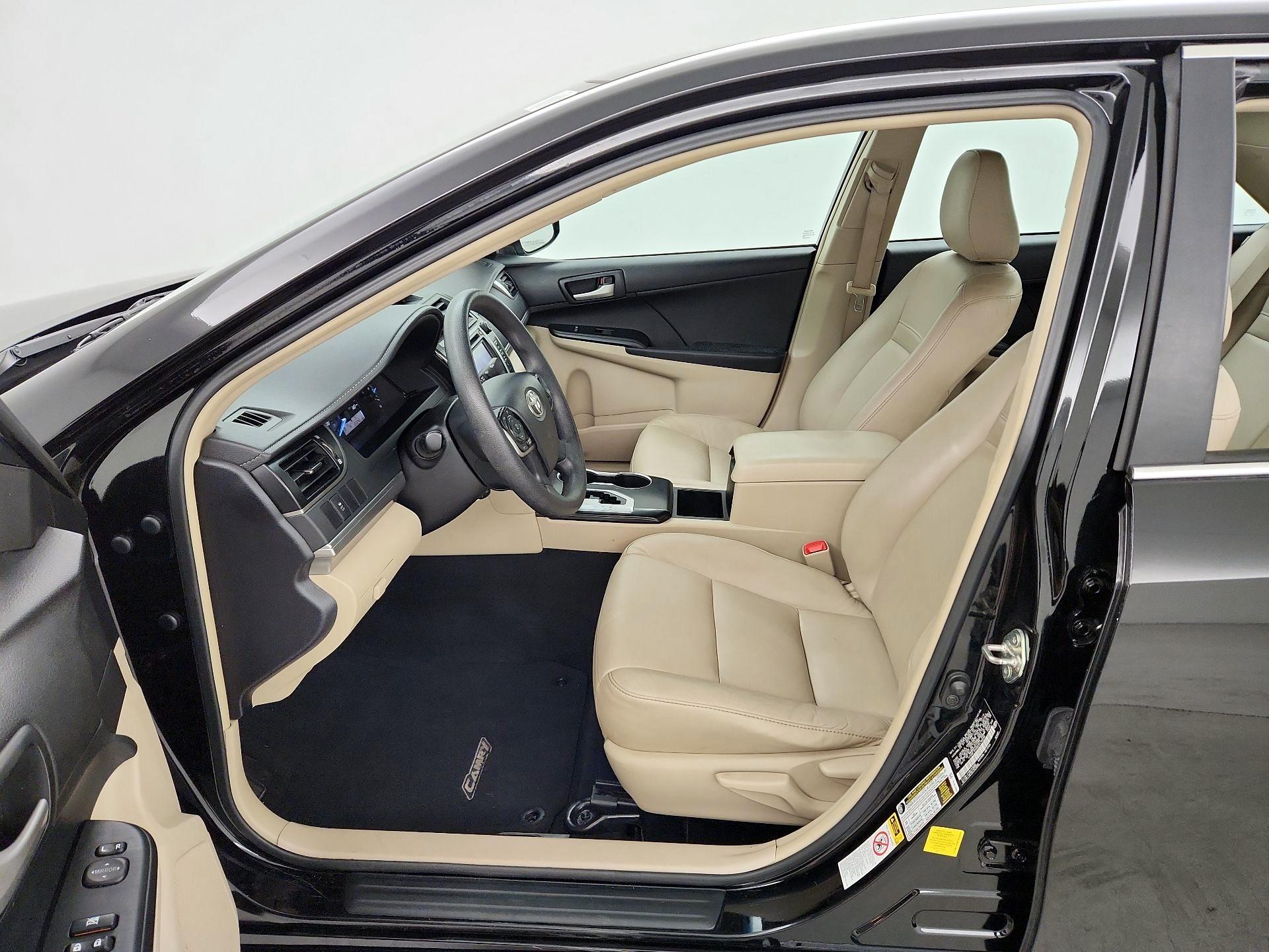 Thumbnail: 2014 Toyota Camry - 11