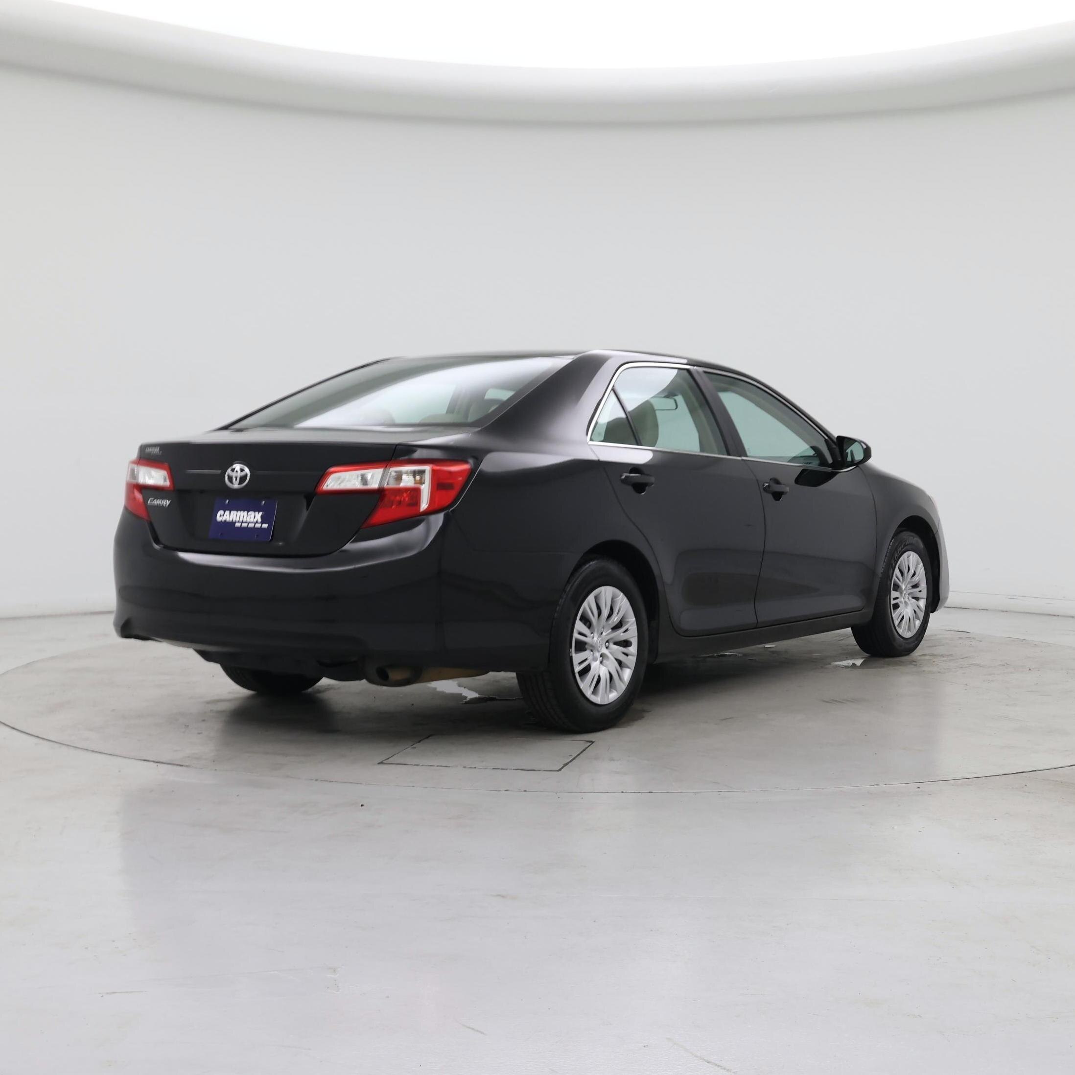 Thumbnail: 2014 Toyota Camry - 8