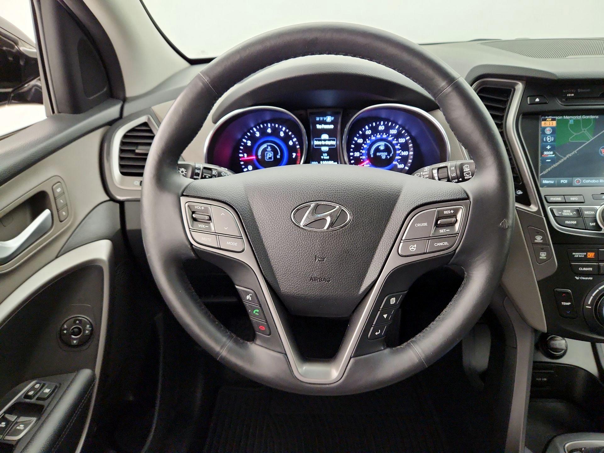 Thumbnail: 2016 Hyundai Santa Fe - 10
