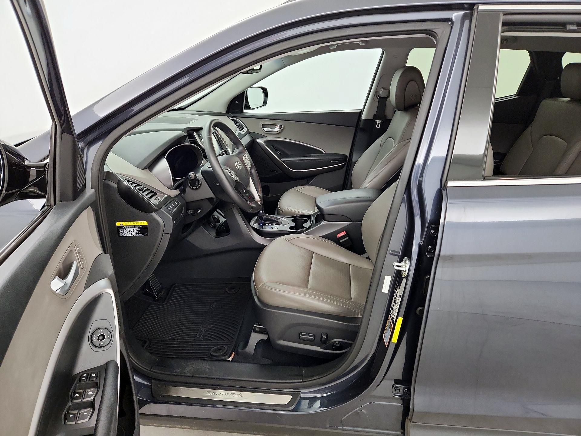 Thumbnail: 2016 Hyundai Santa Fe - 11