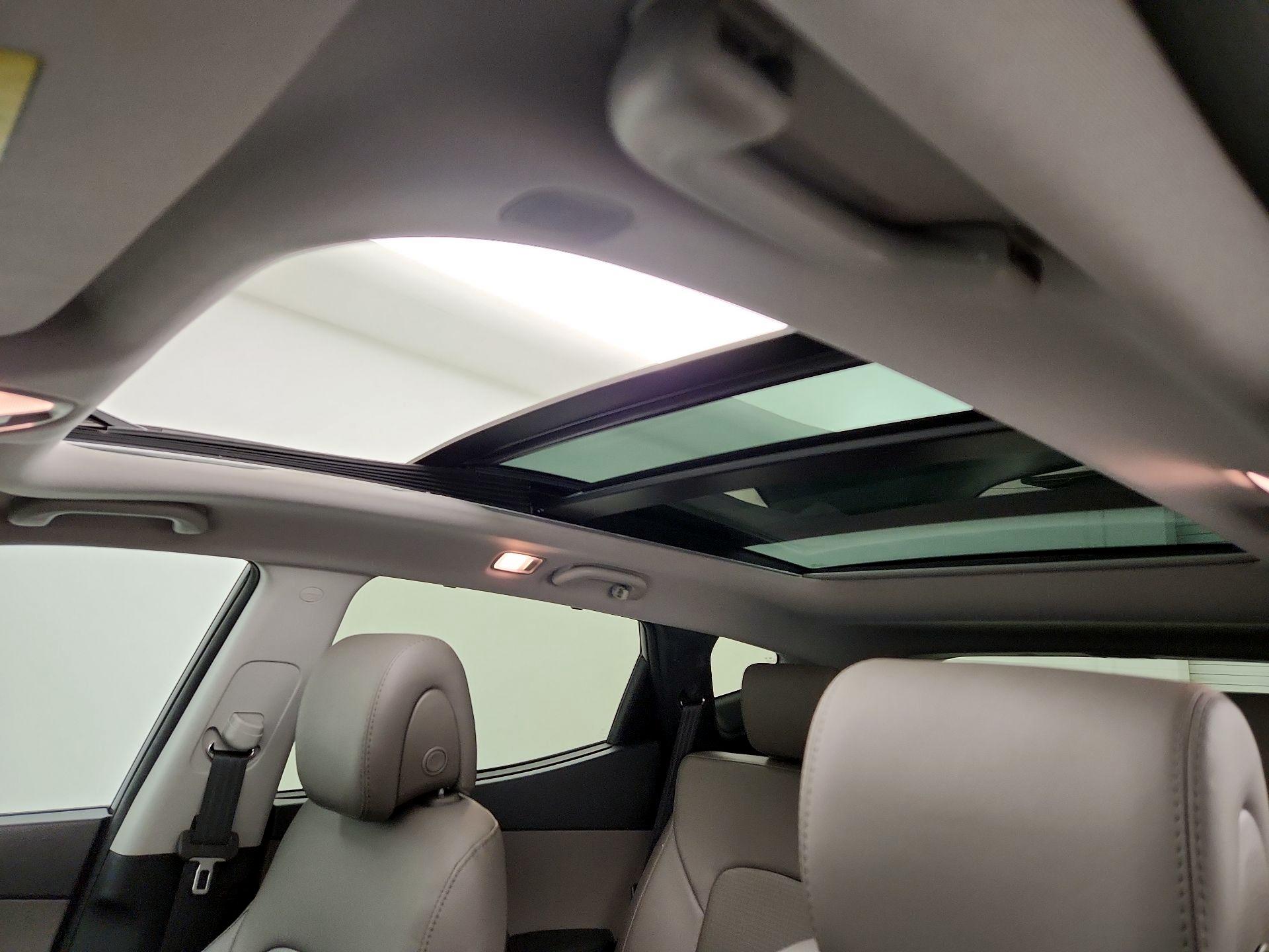 Thumbnail: 2016 Hyundai Santa Fe - 20