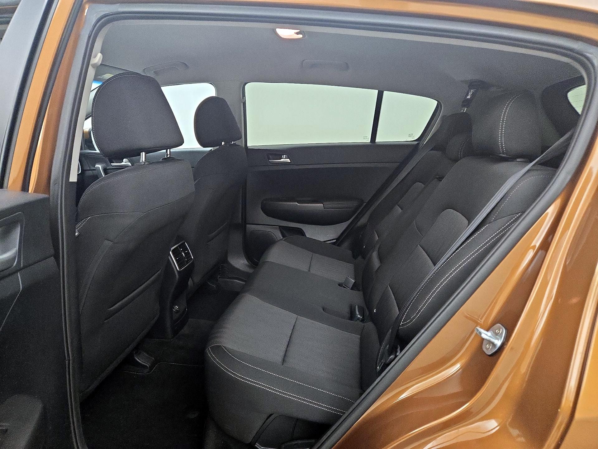 Thumbnail: 2020 Kia Sportage - 19