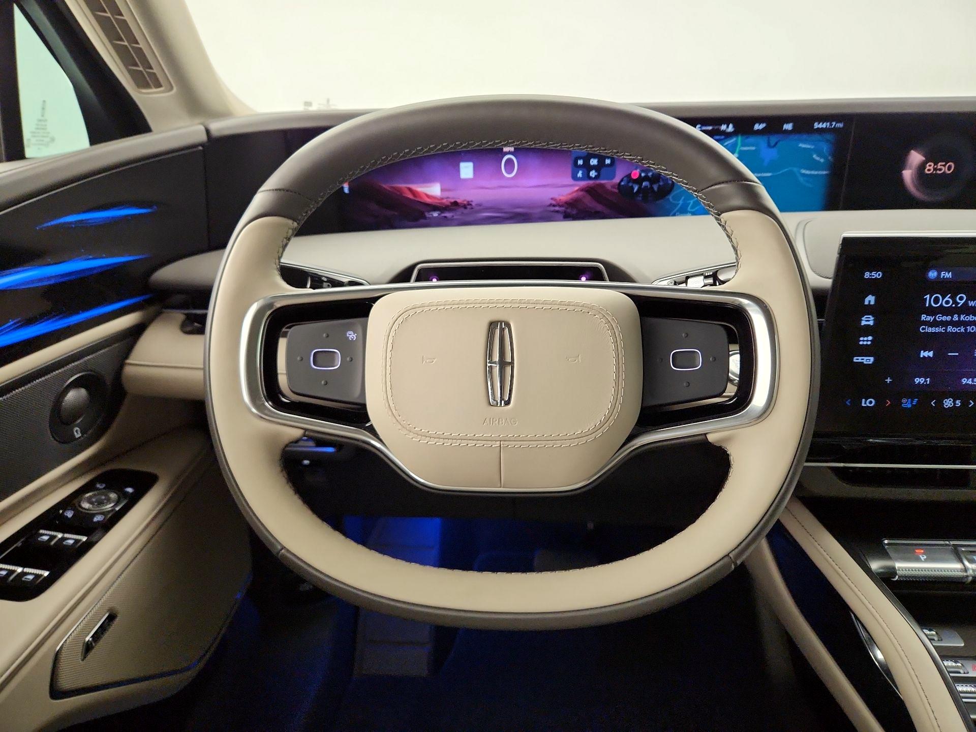 Thumbnail: 2024 Lincoln Nautilus - 10