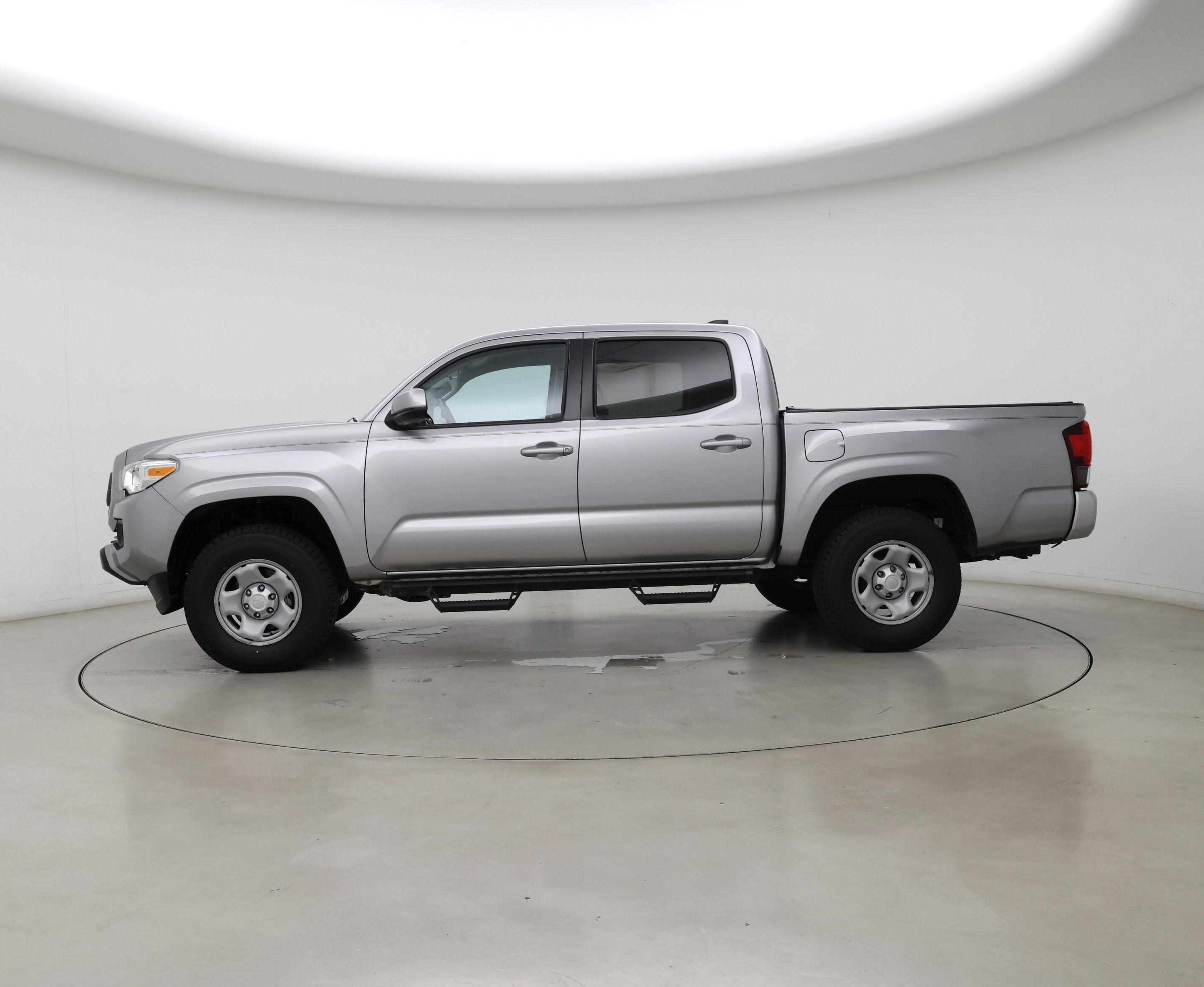Thumbnail: 2021 Toyota Tacoma - 3