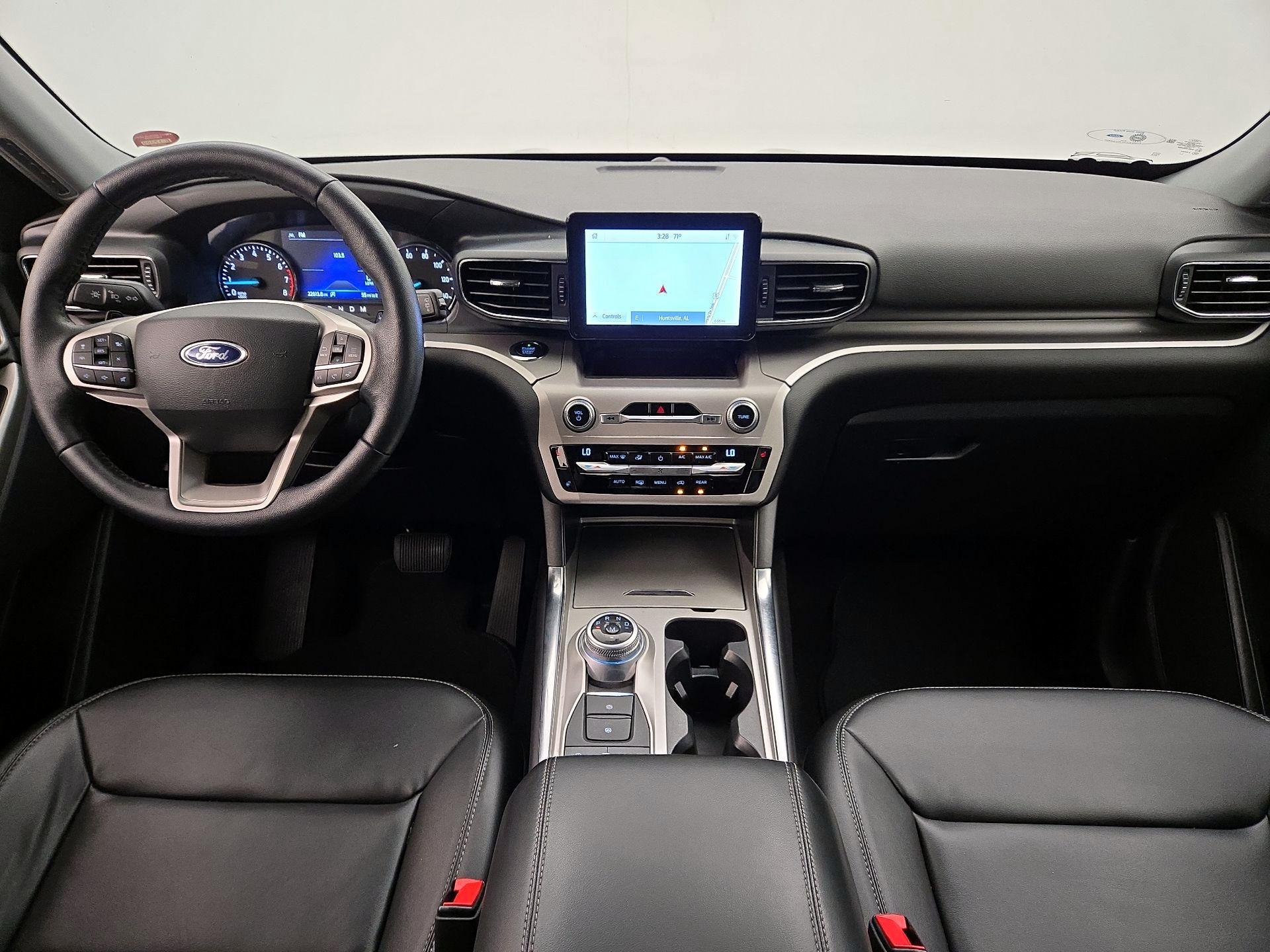Thumbnail: 2021 Ford Explorer - 9