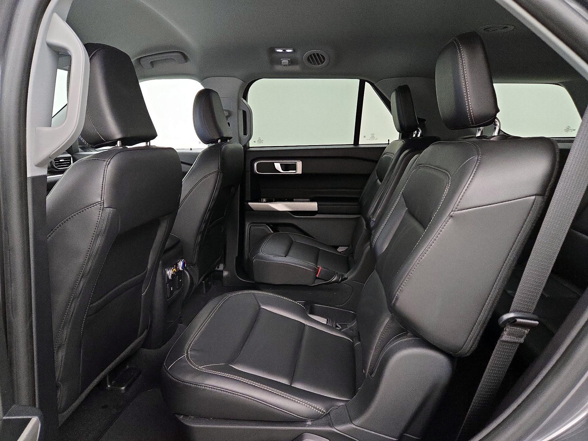 Thumbnail: 2021 Ford Explorer - 20