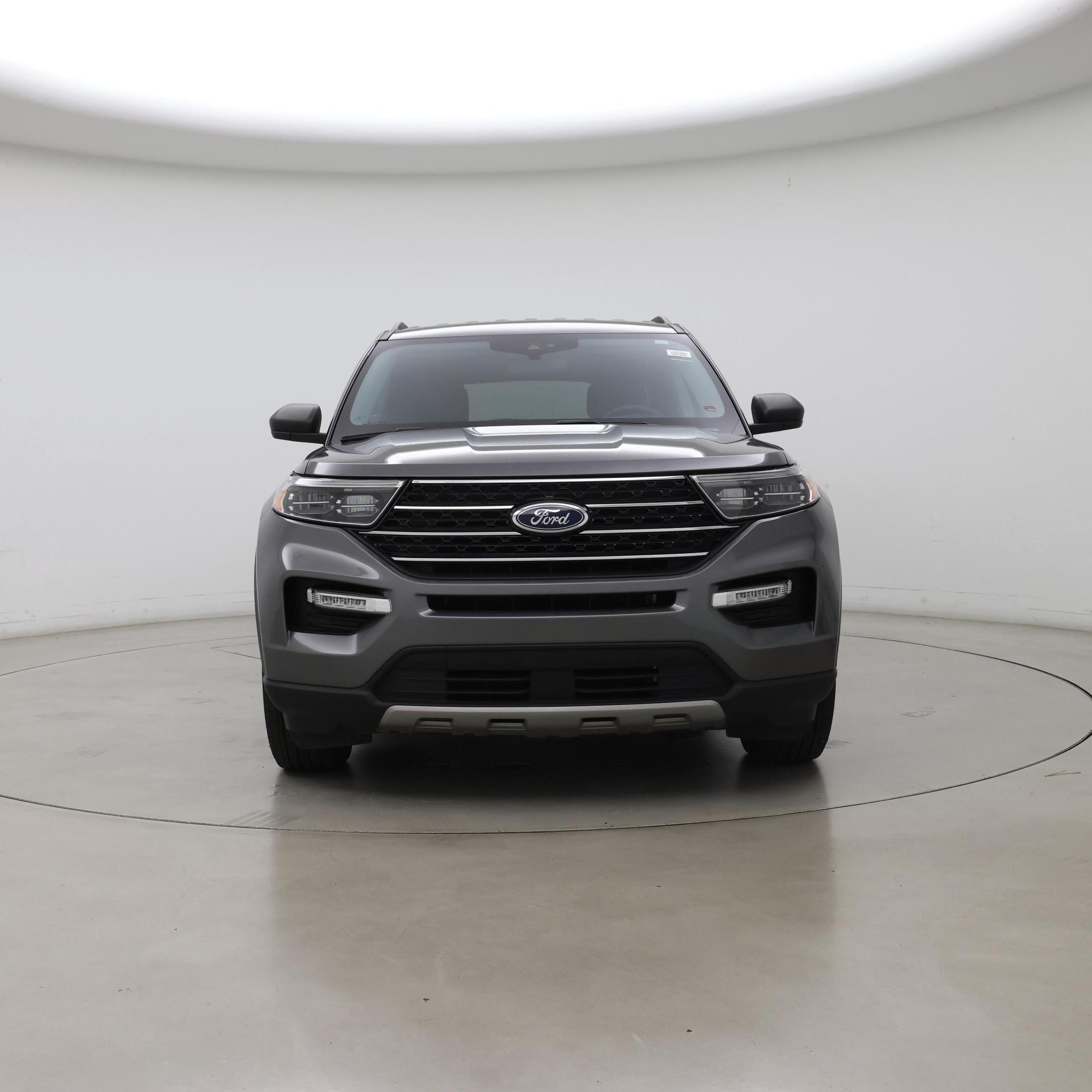 Thumbnail: 2021 Ford Explorer - 5