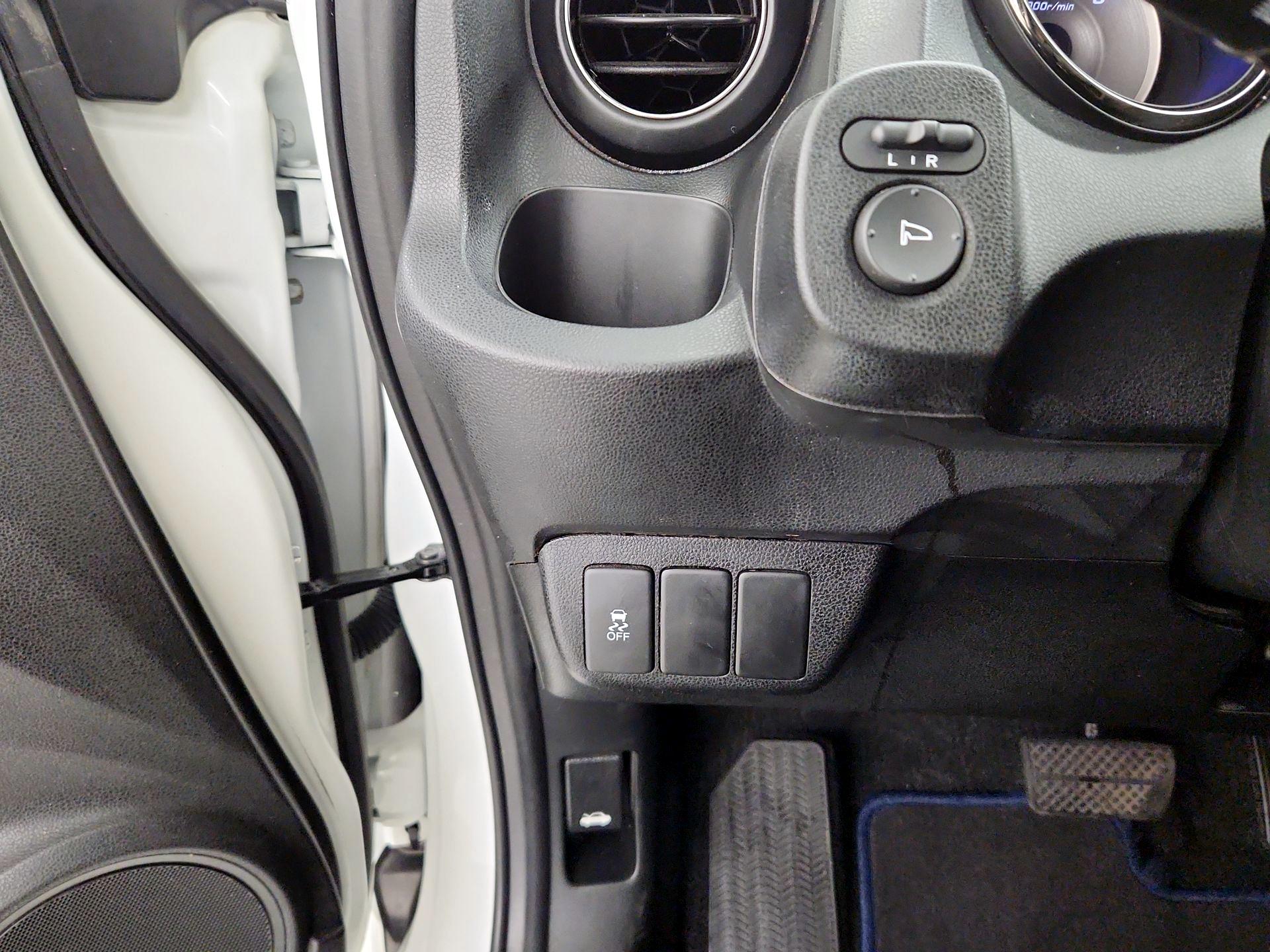 Thumbnail: 2013 Honda Fit - 13
