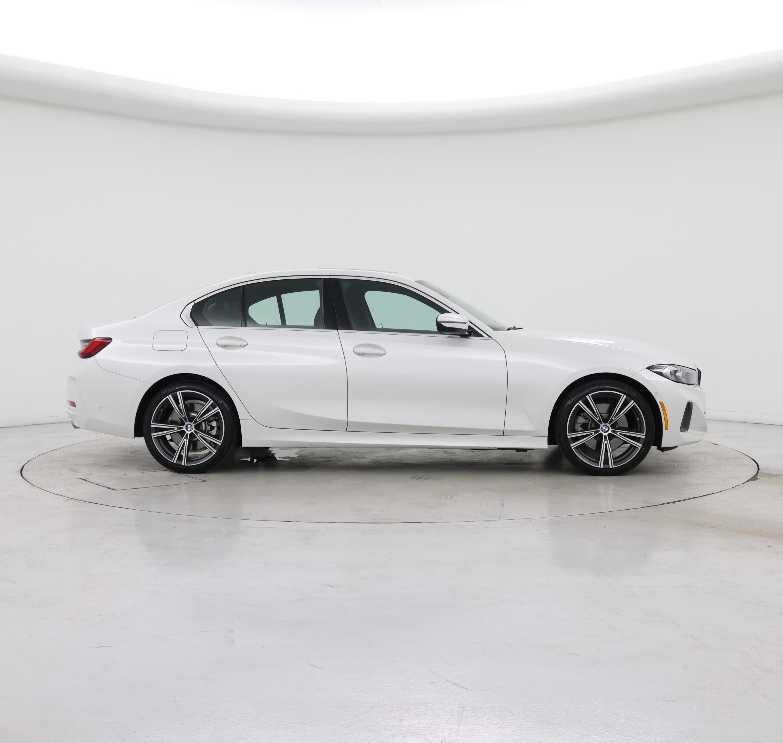 Thumbnail: 2024 BMW 3 Series - 7