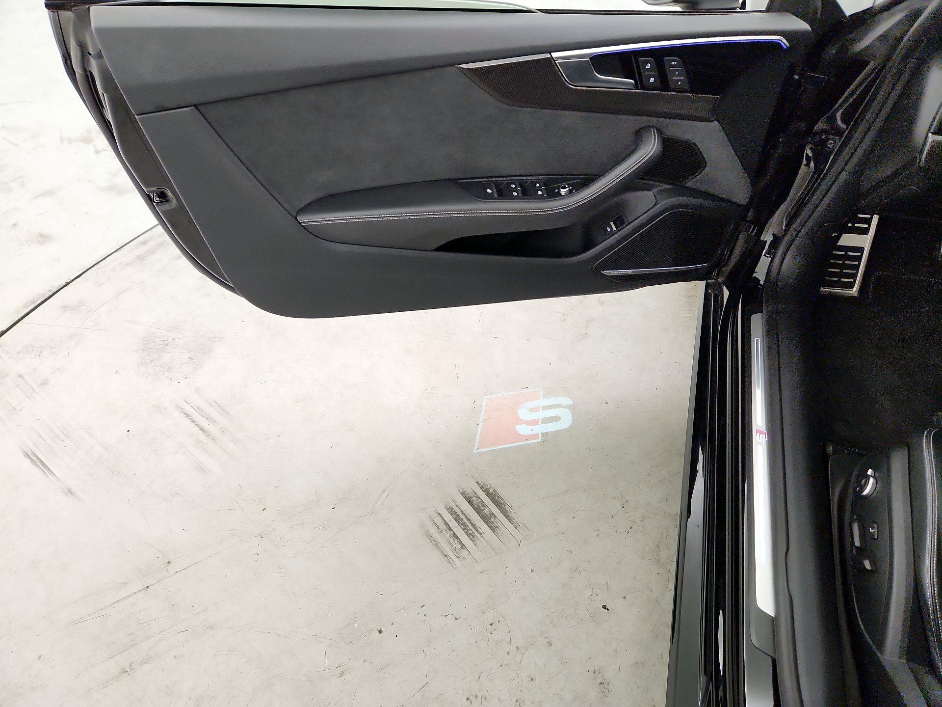 Thumbnail: 2022 Audi S5 - 12