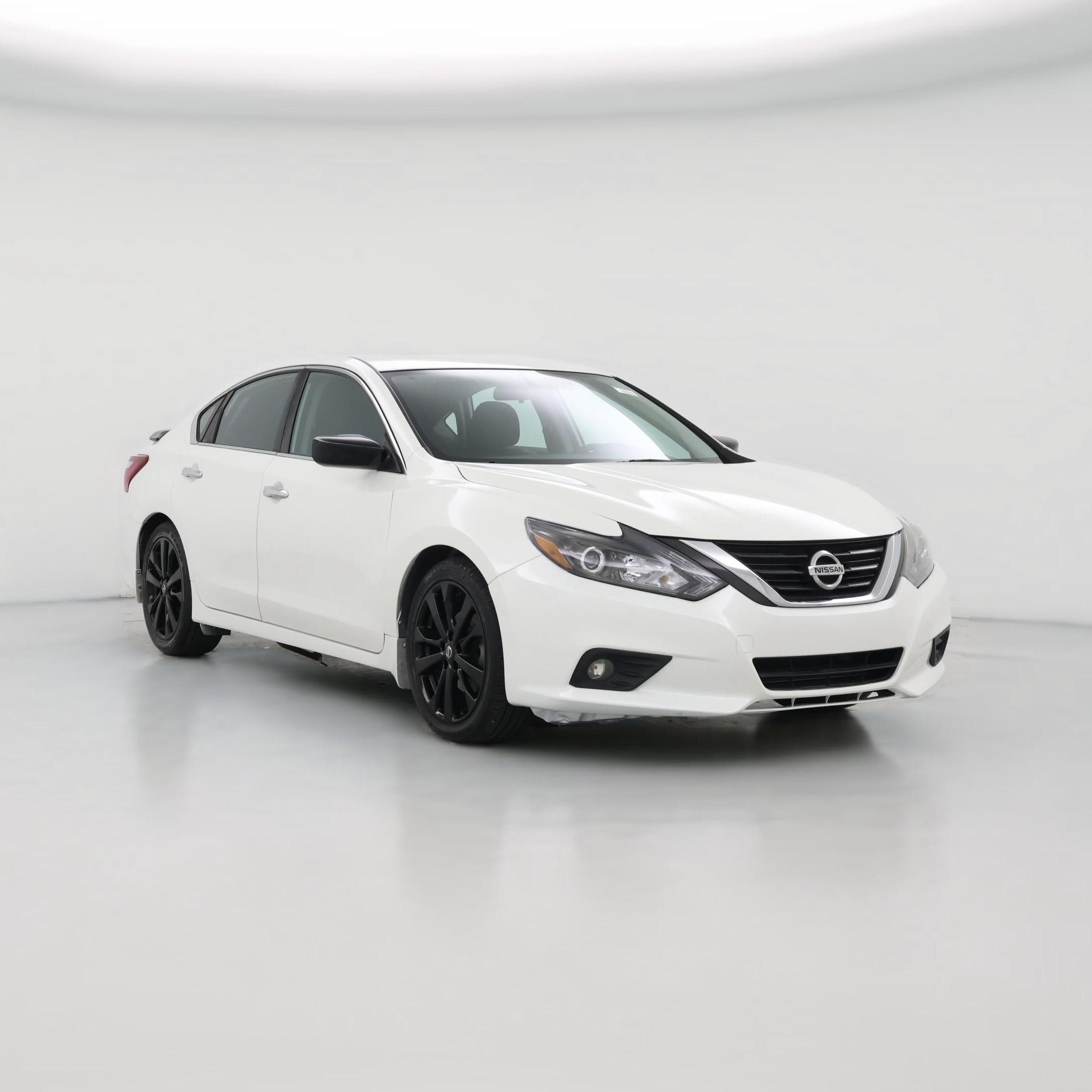 Thumbnail: 2017 Nissan Altima - 1