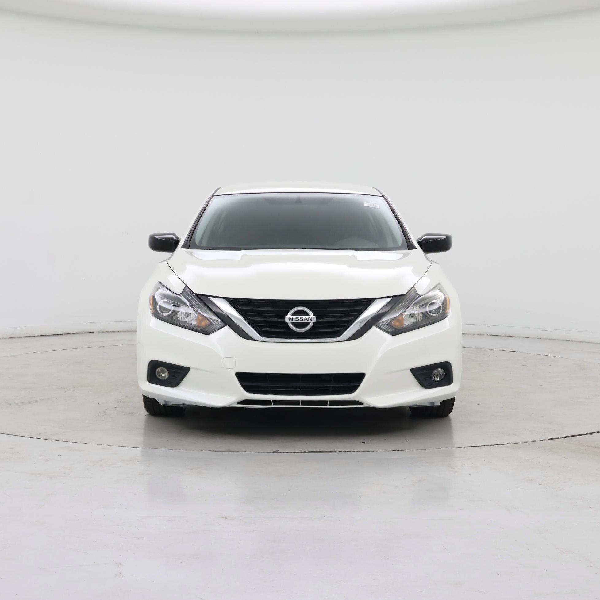 Thumbnail: 2017 Nissan Altima - 5