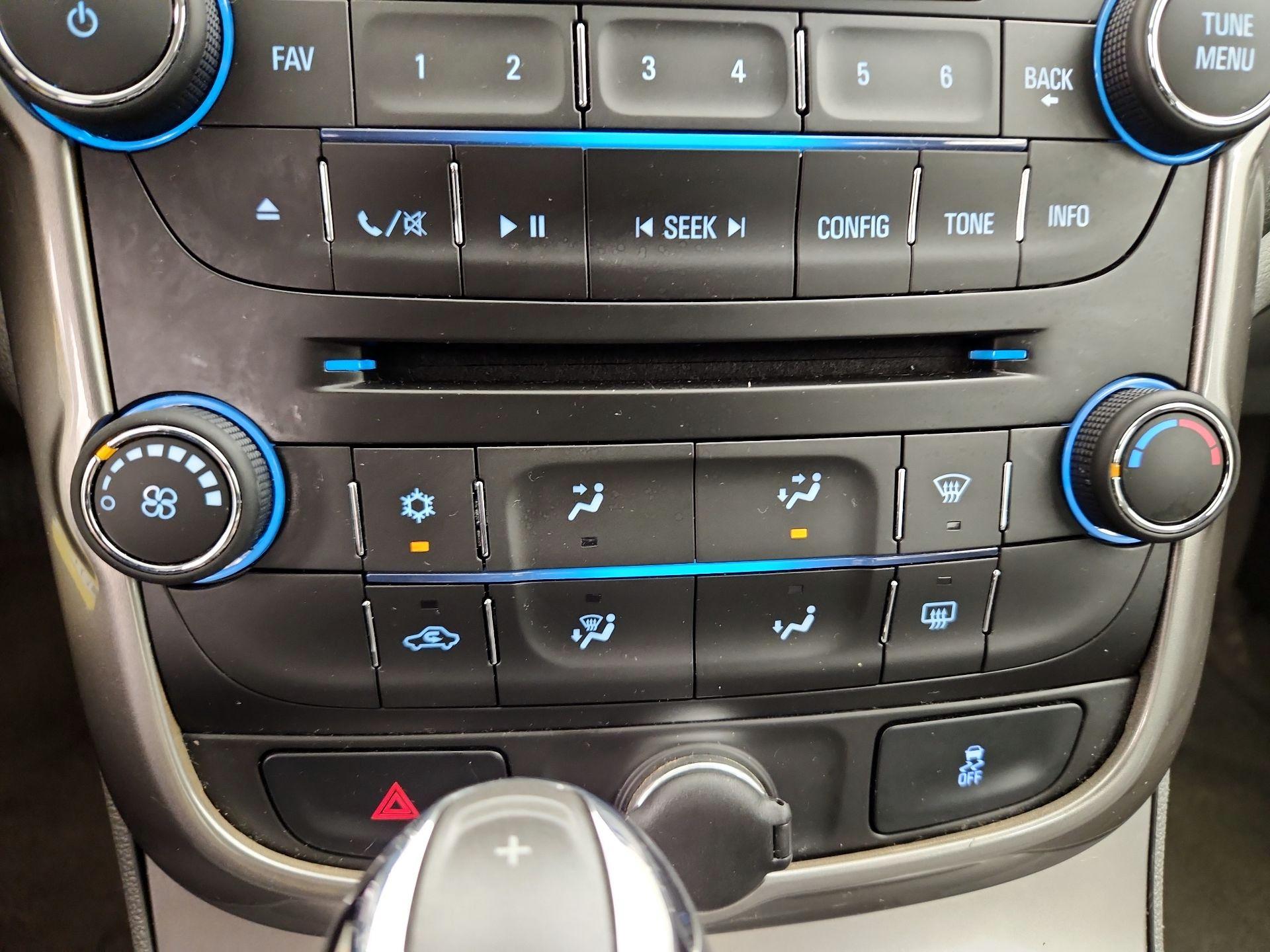 Thumbnail: 2014 Chevrolet Malibu - 15