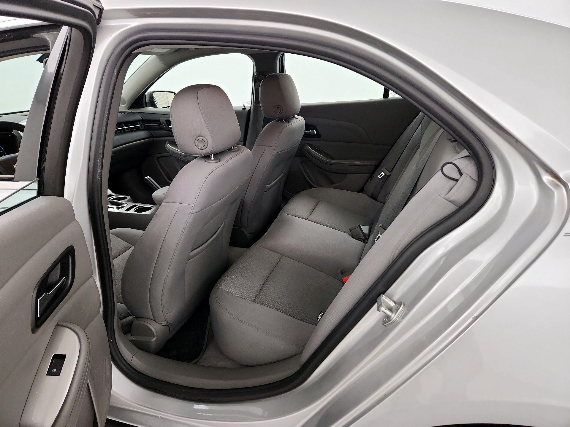 Thumbnail: 2014 Chevrolet Malibu - 18