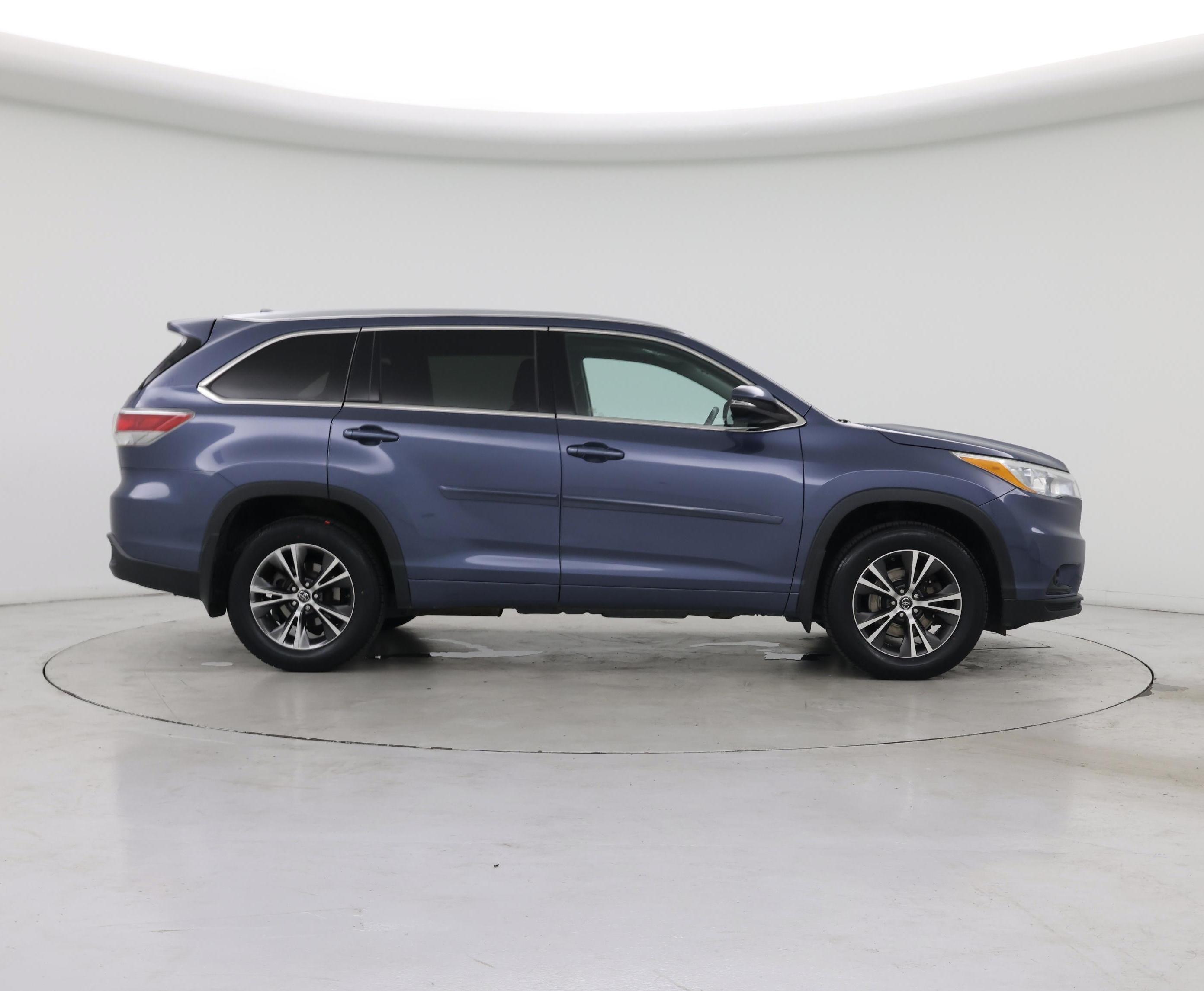 Thumbnail: 2016 Toyota Highlander - 7