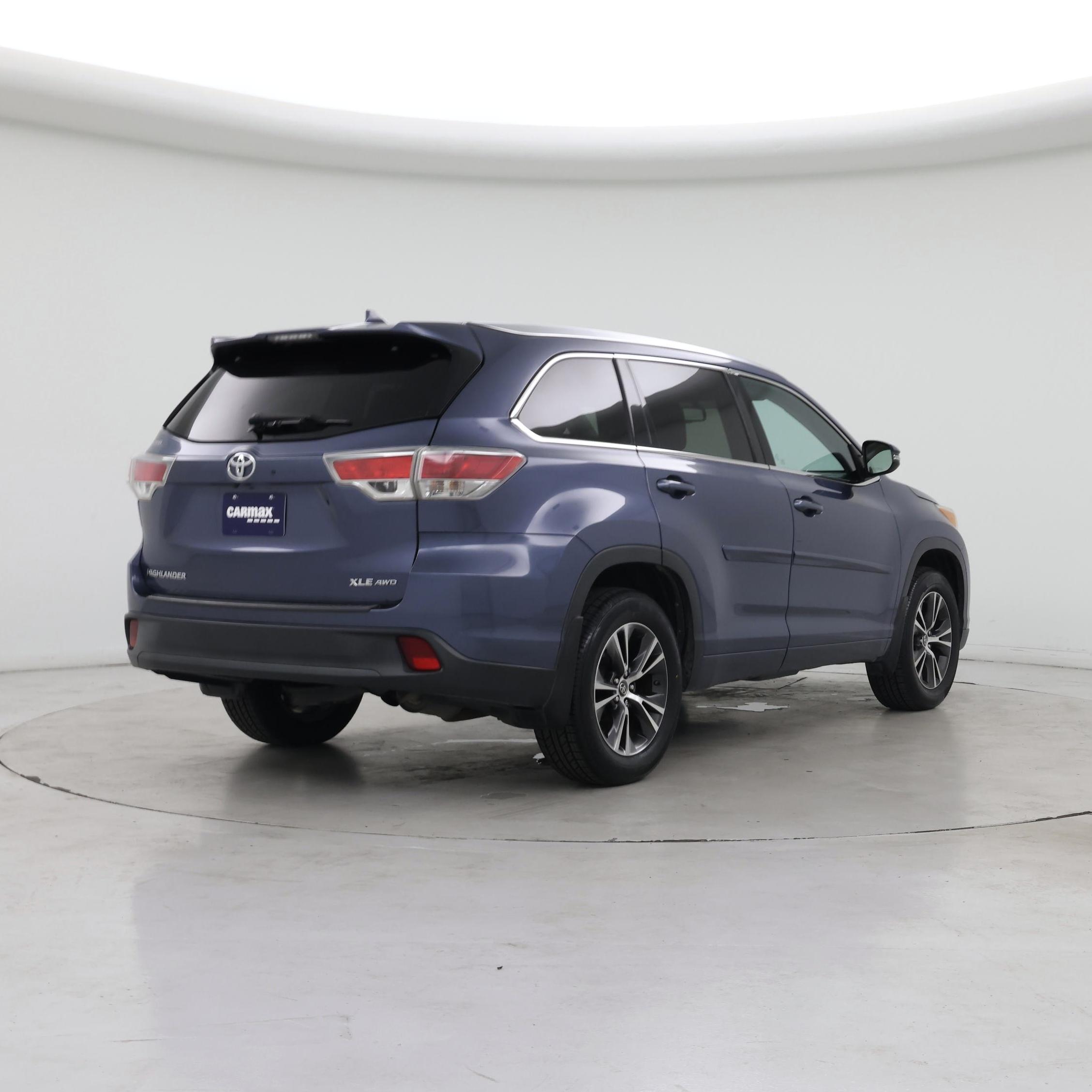 Thumbnail: 2016 Toyota Highlander - 8