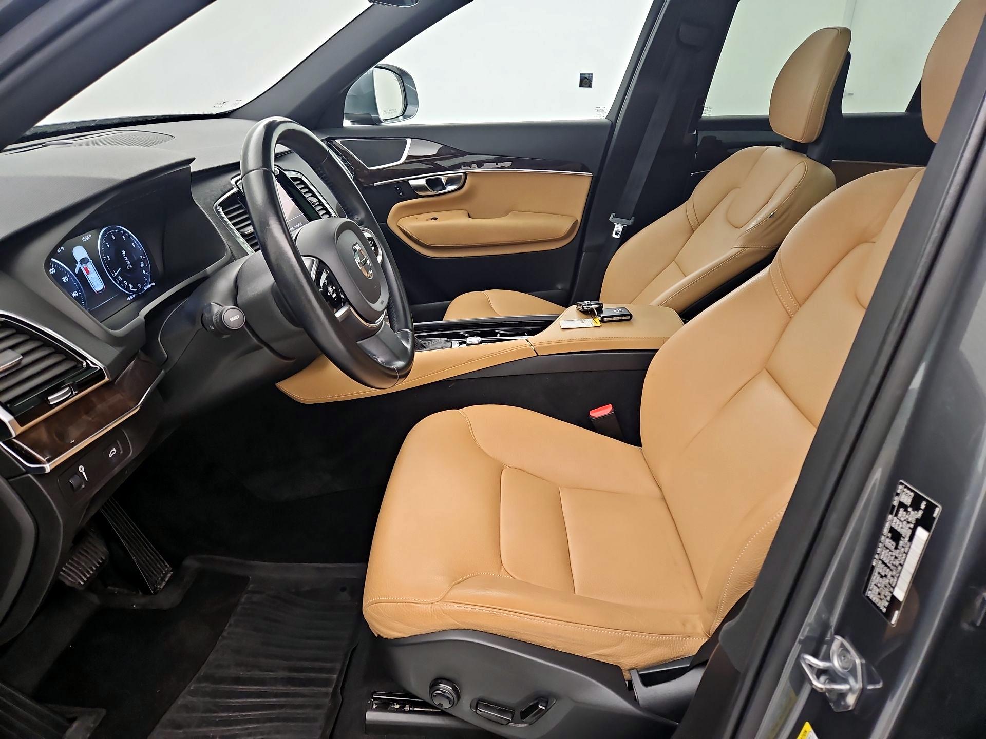 Thumbnail: 2017 Volvo XC90 - 11