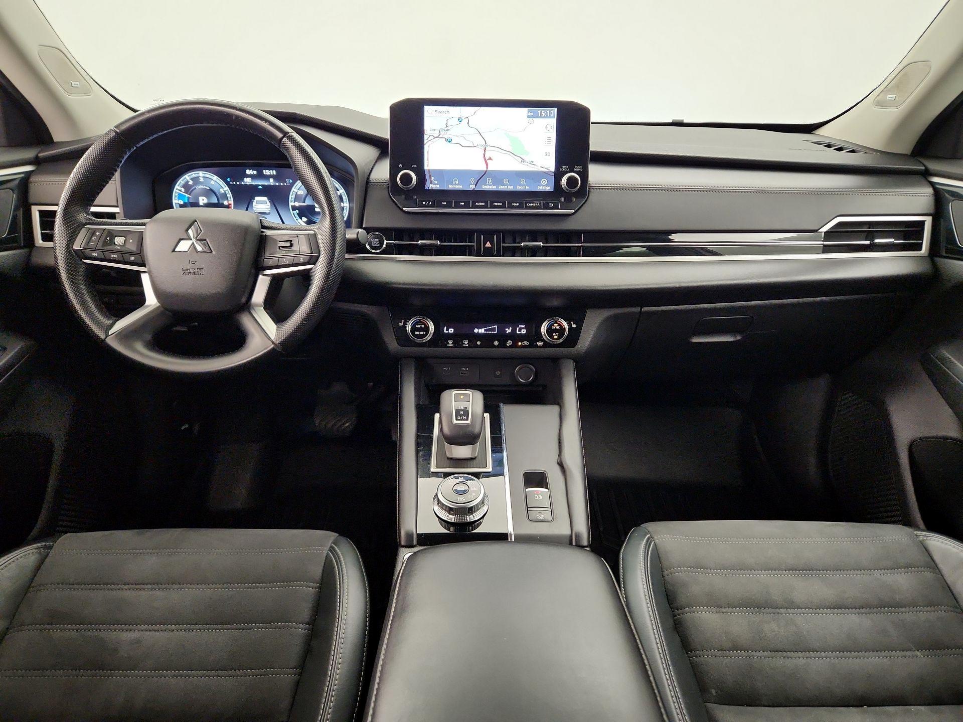 Thumbnail: 2022 Mitsubishi Outlander - 9