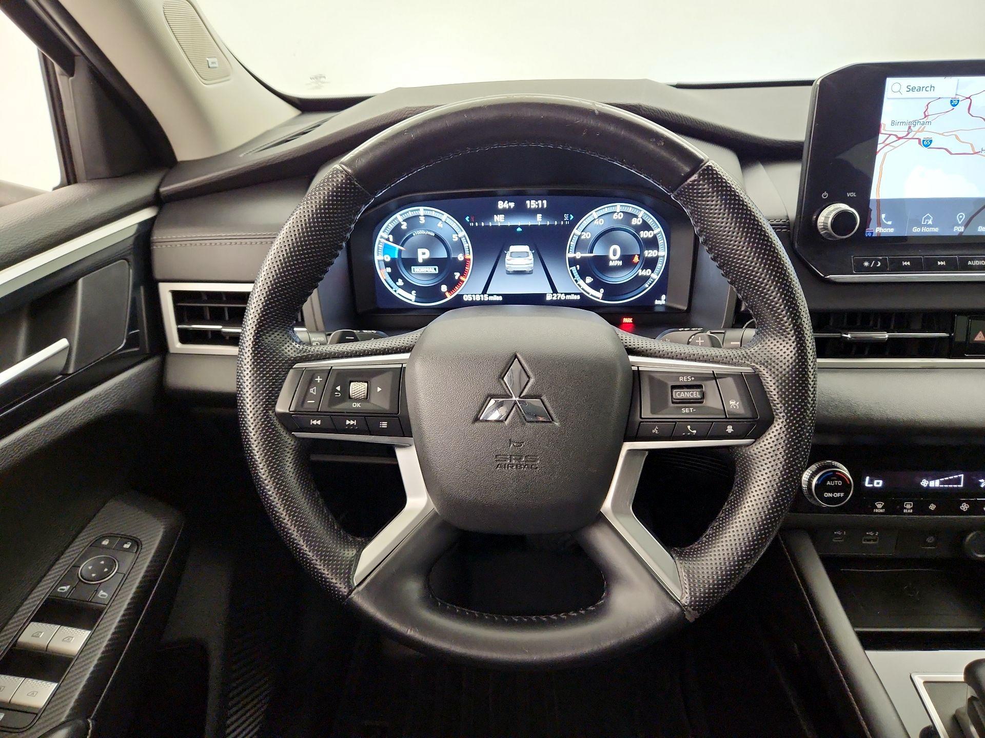 Thumbnail: 2022 Mitsubishi Outlander - 10