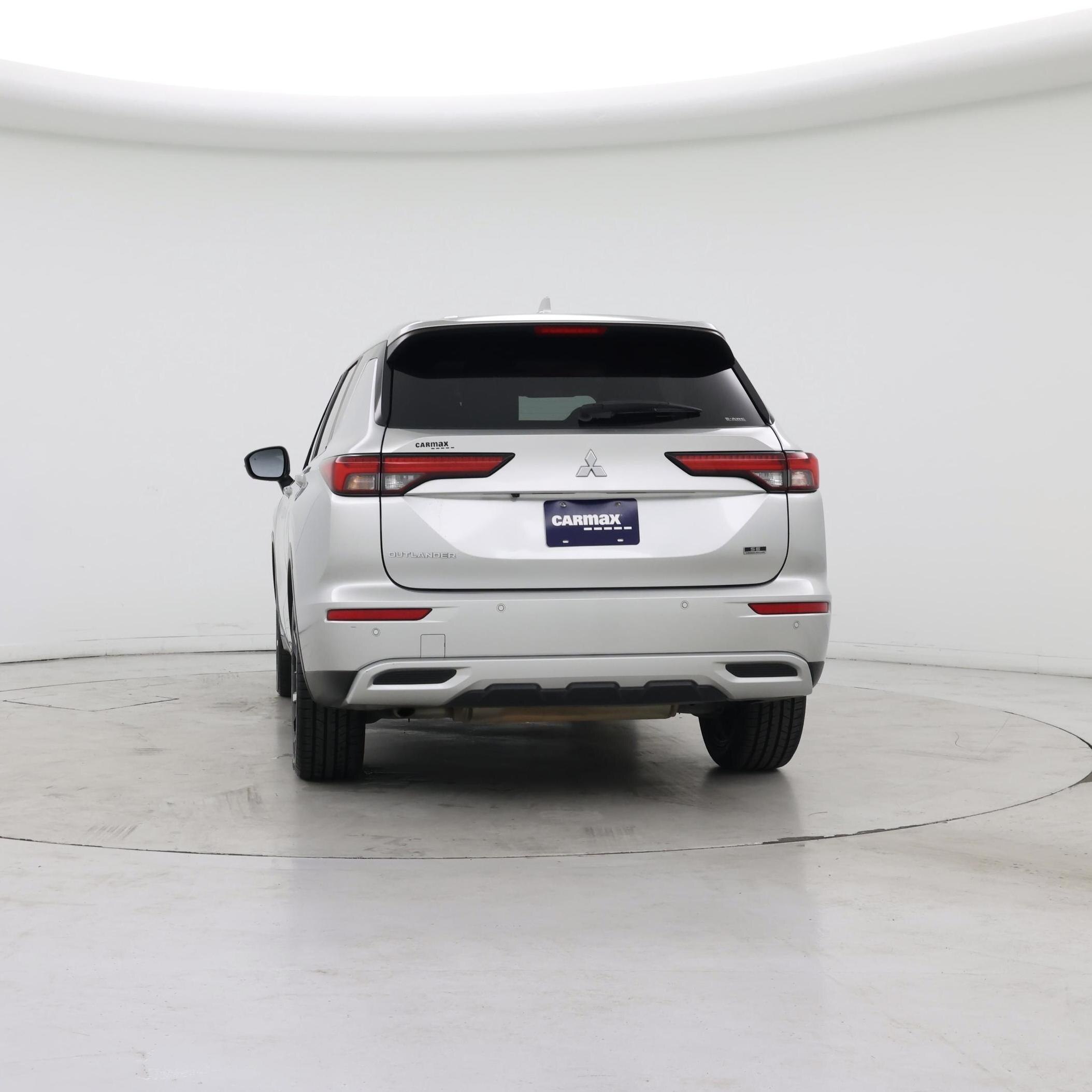 Thumbnail: 2022 Mitsubishi Outlander - 6
