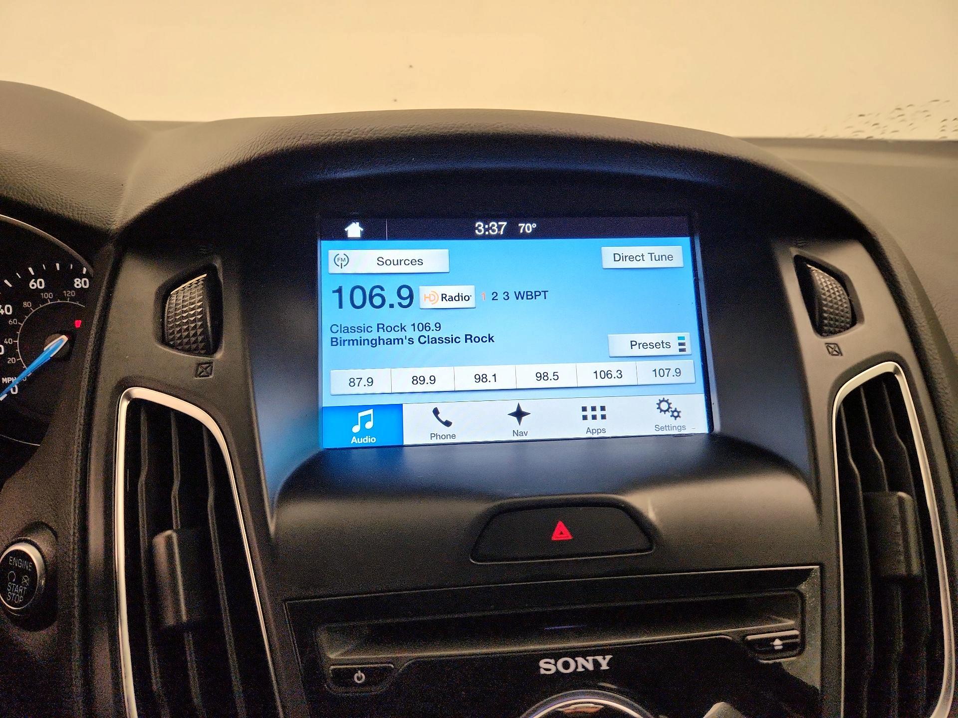 Thumbnail: 2016 Ford Focus - 16