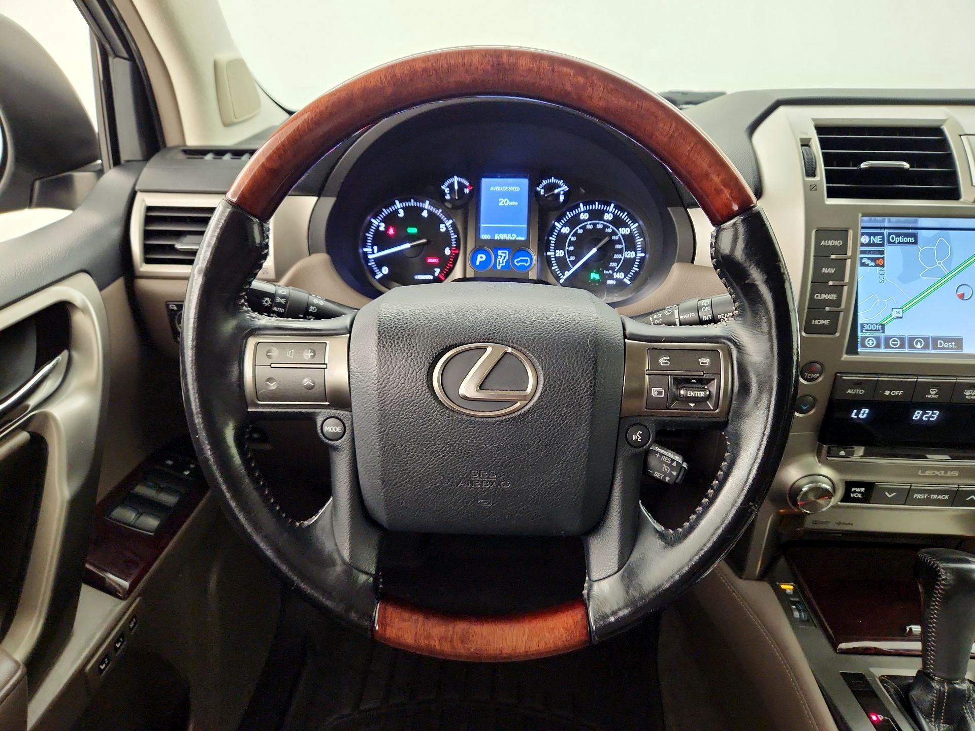 Thumbnail: 2016 Lexus GX - 10