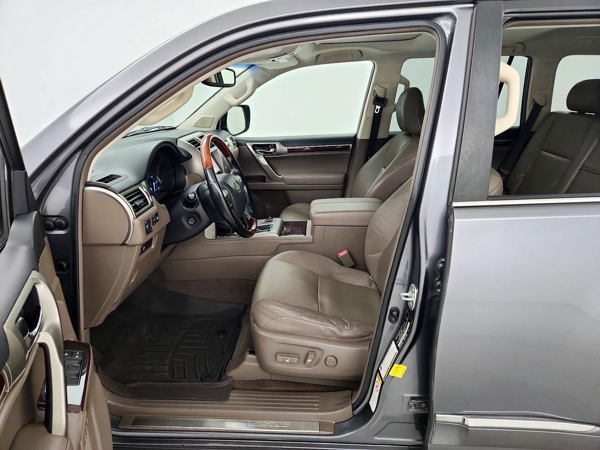 Thumbnail: 2016 Lexus GX - 11