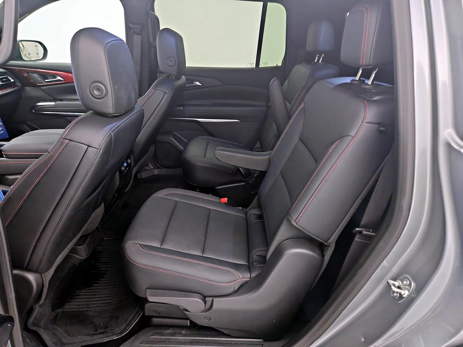 Thumbnail: 2025 Chevrolet Traverse - 20