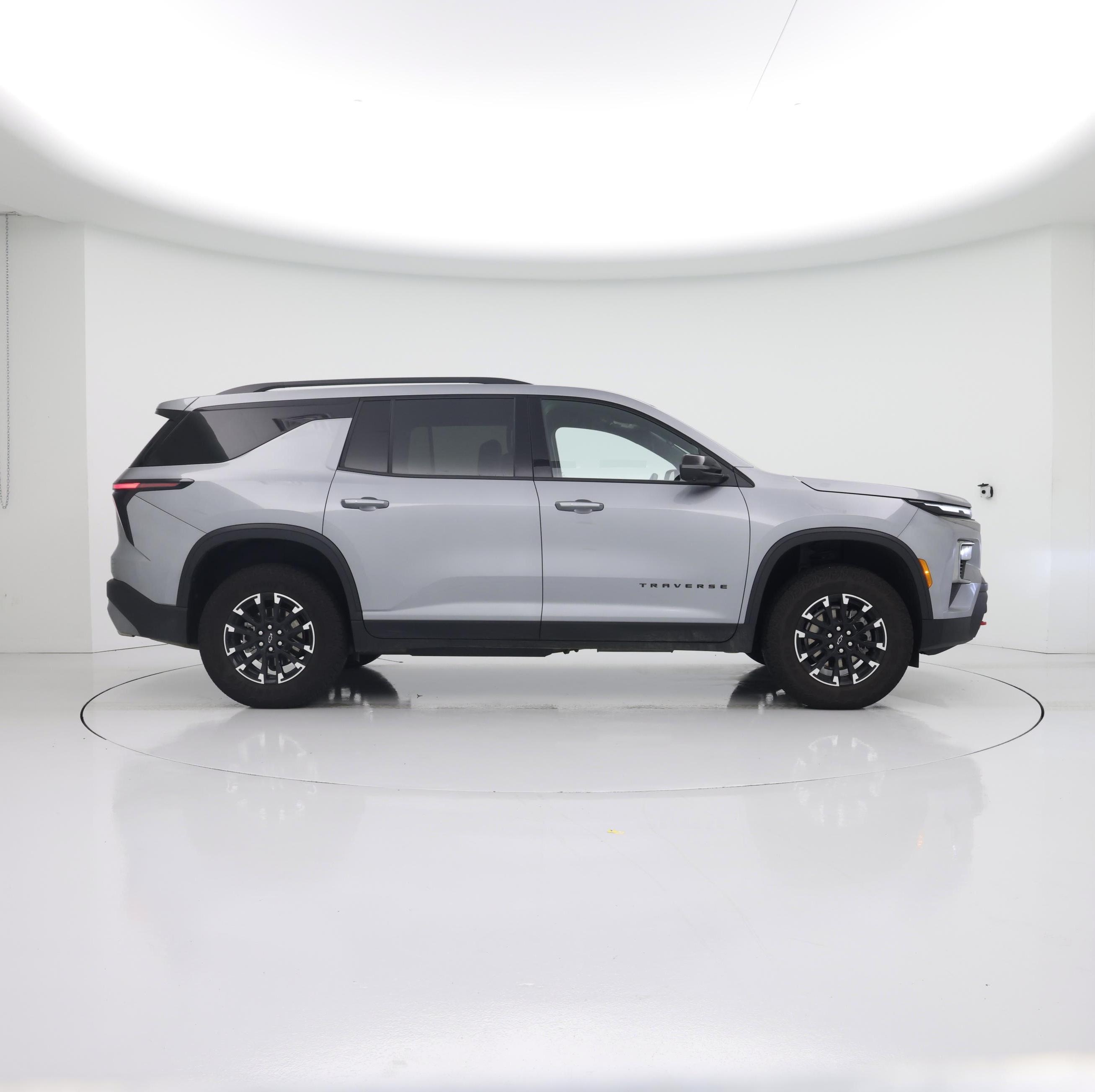 Thumbnail: 2025 Chevrolet Traverse - 7
