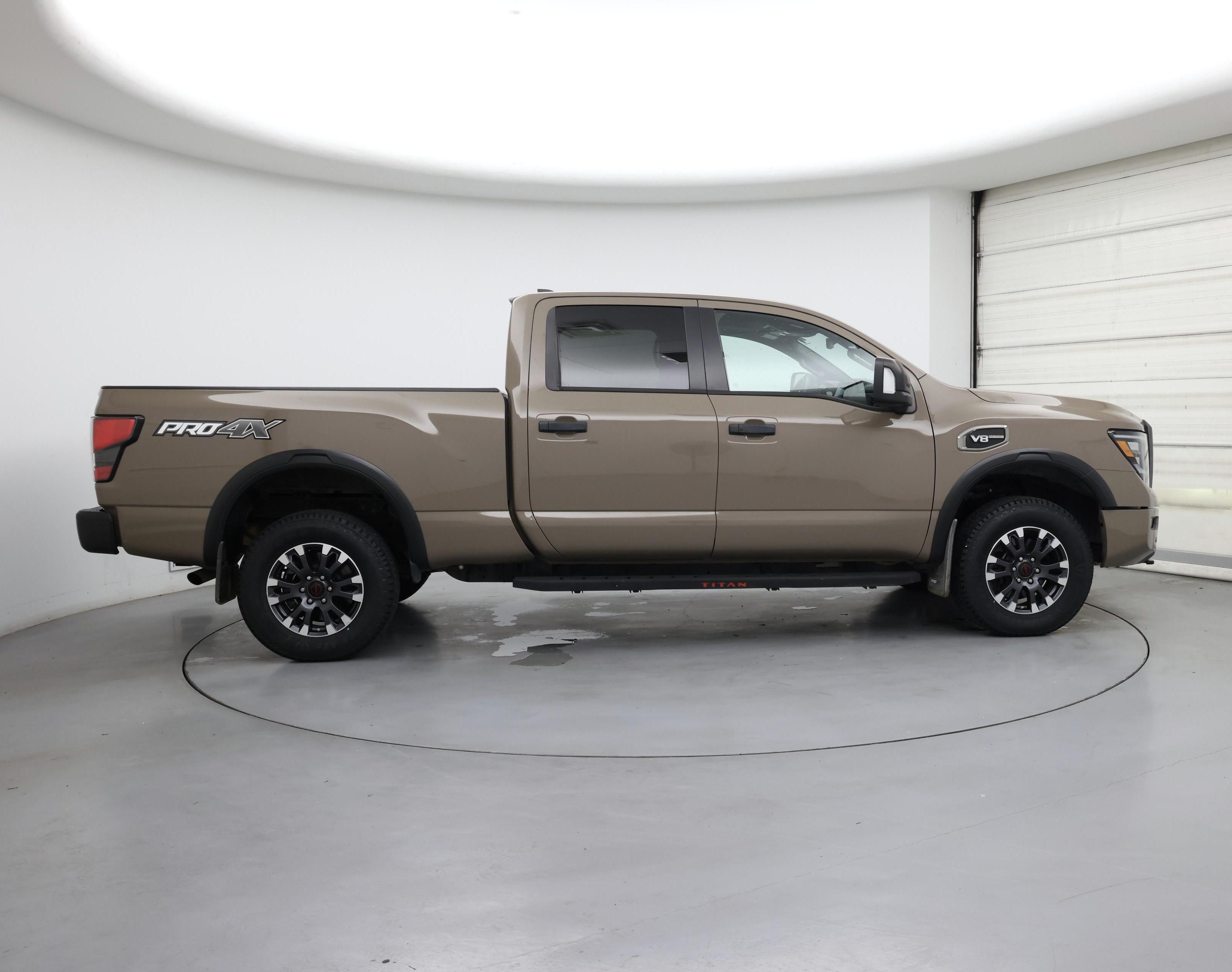 Thumbnail: 2023 Nissan Titan - 7