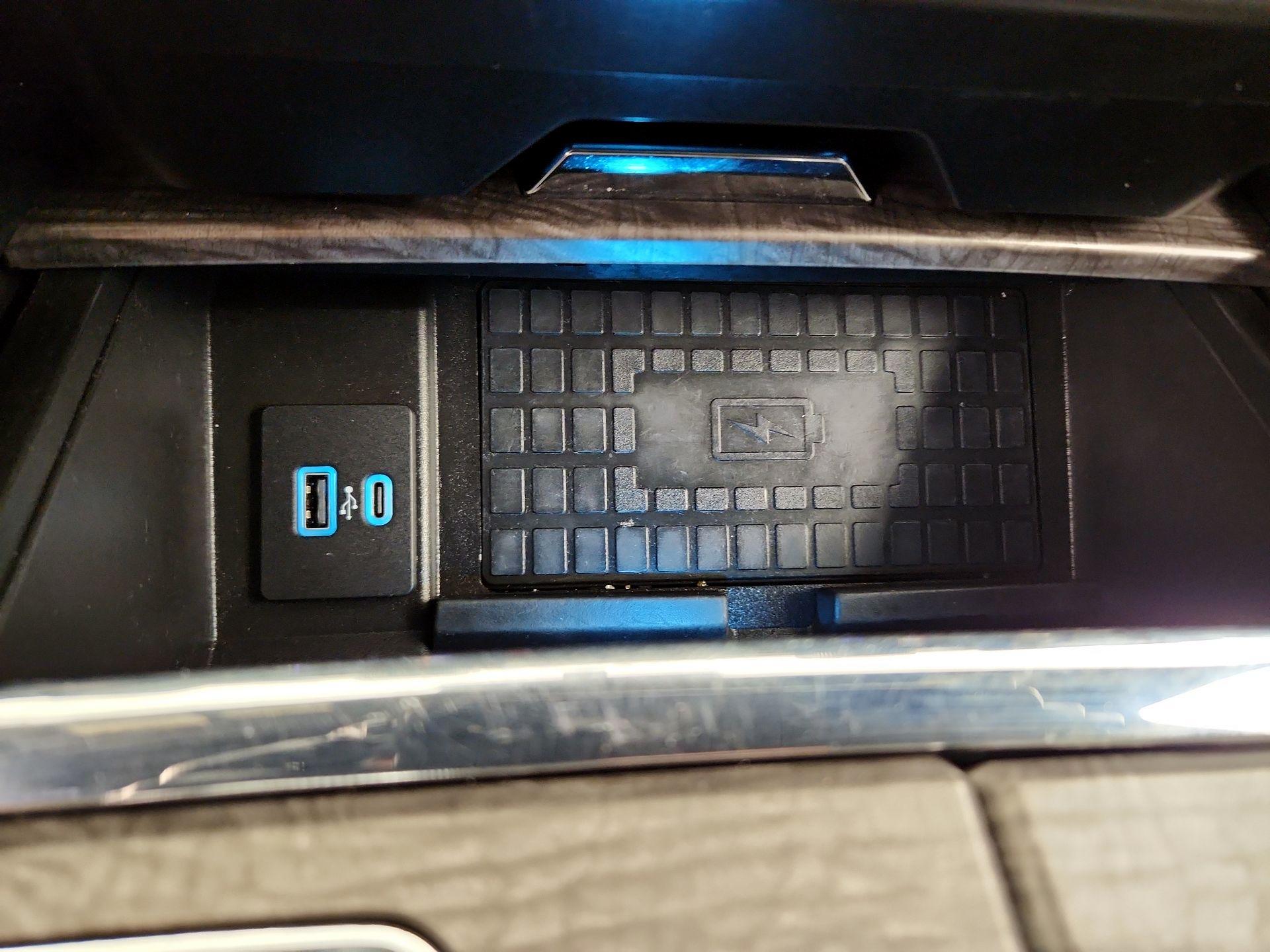 Thumbnail: 2021 Ford Expedition - 19