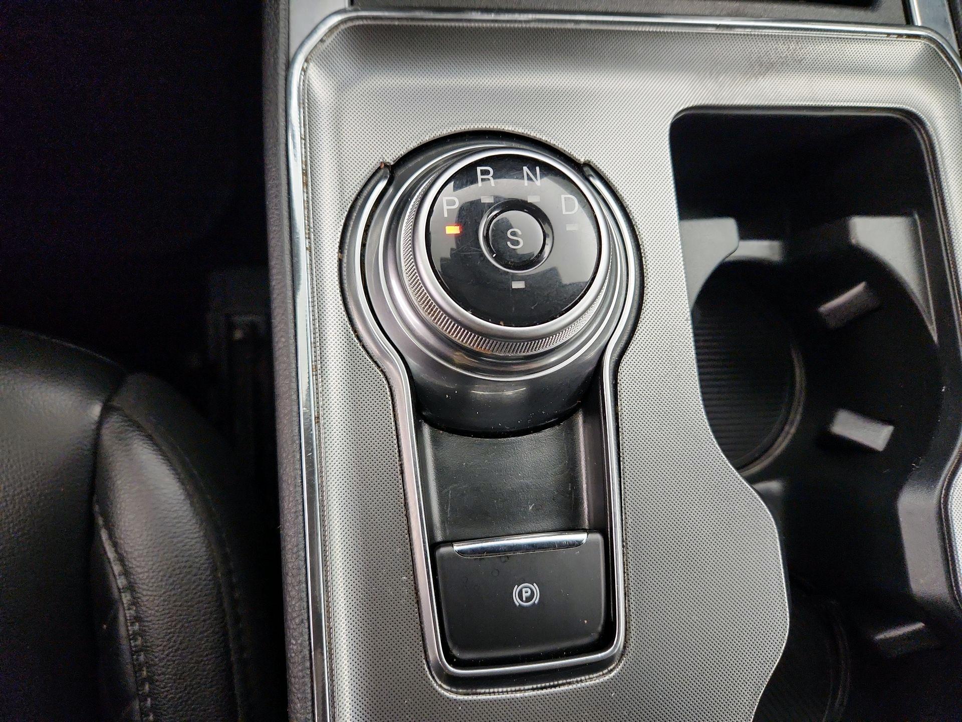 Thumbnail: 2024 Ford Edge - 17