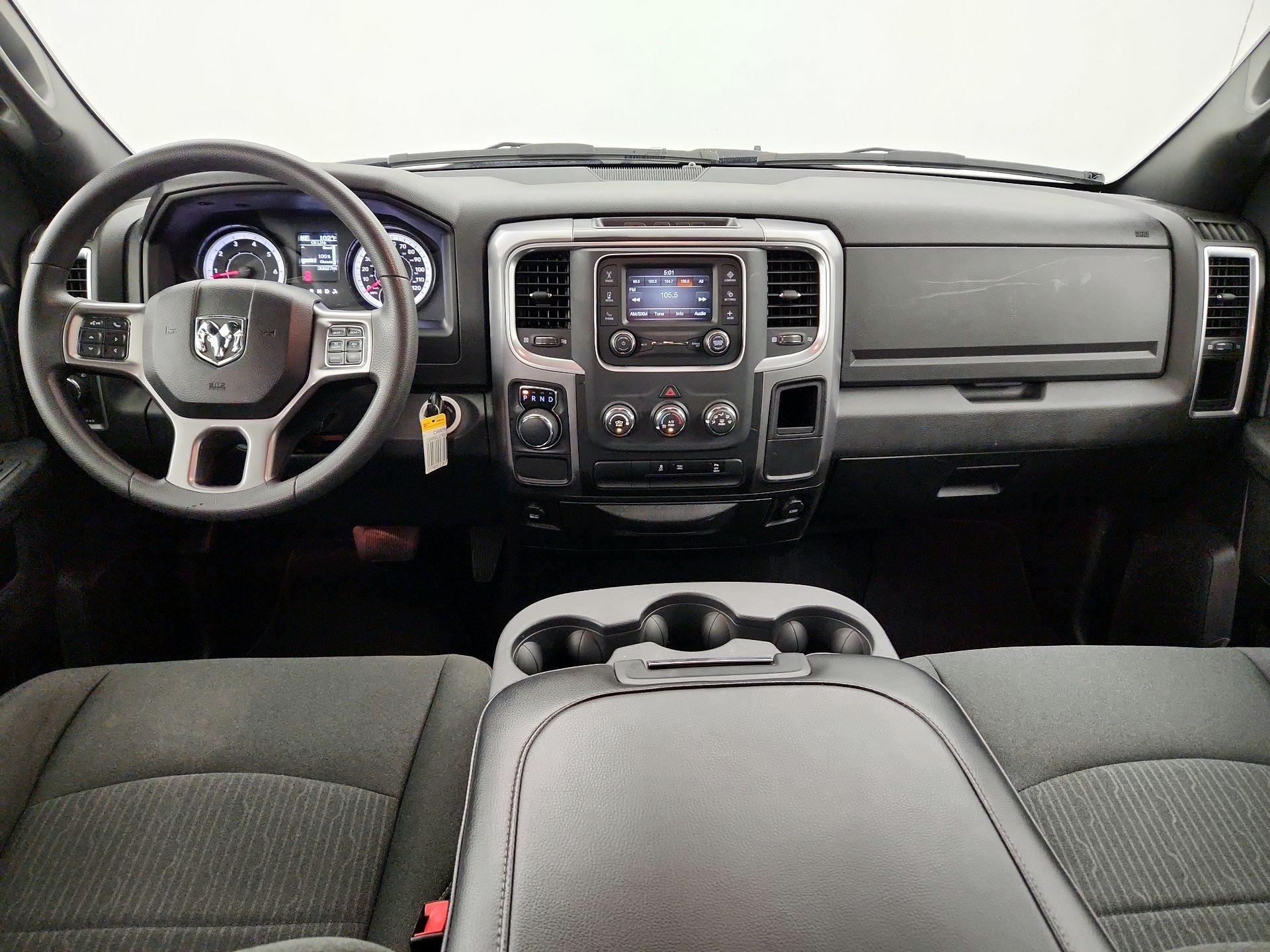 Thumbnail: 2024 RAM 1500 Classic - 9