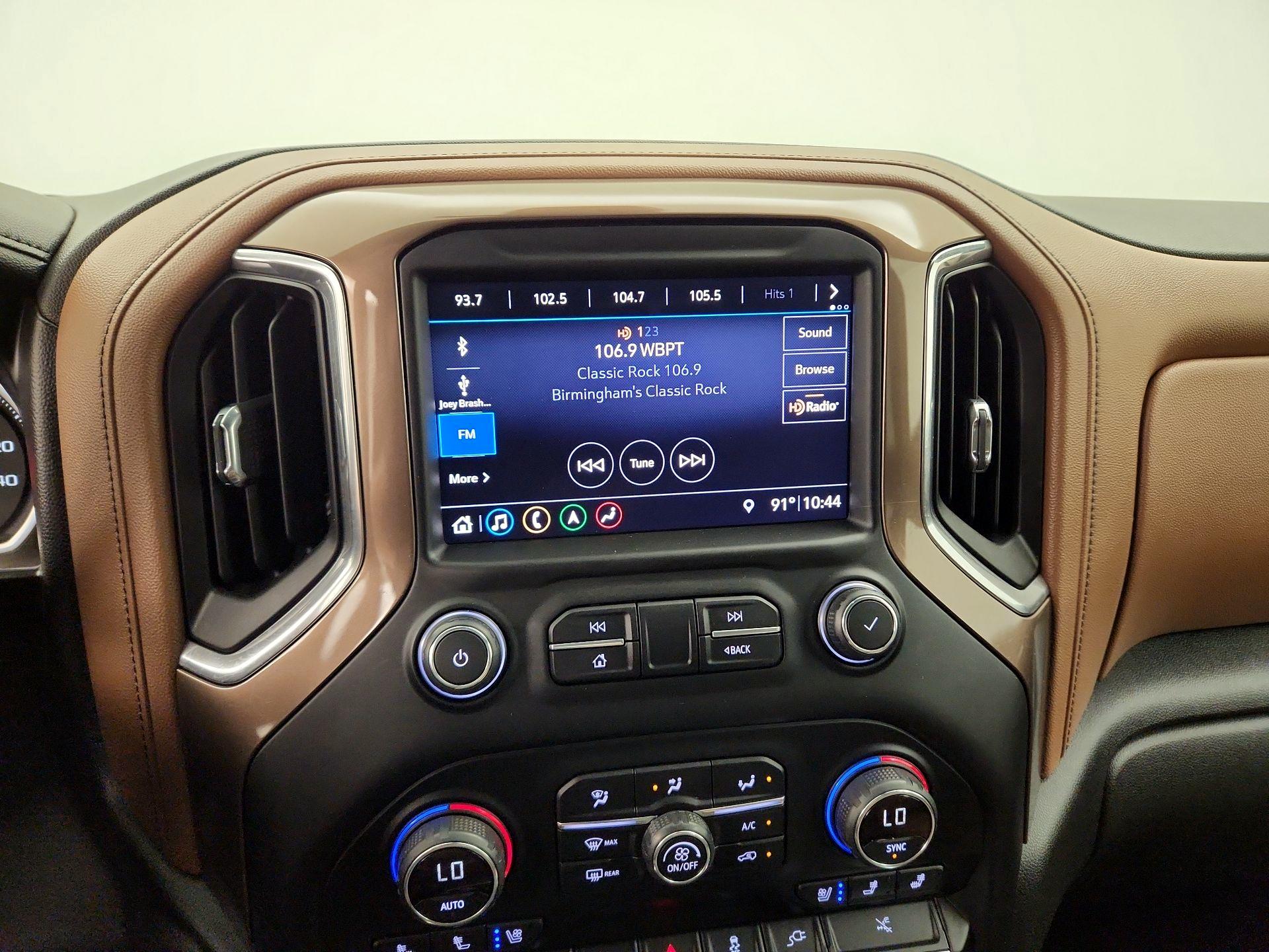 Thumbnail: 2019 Chevrolet Silverado 1500 - 16