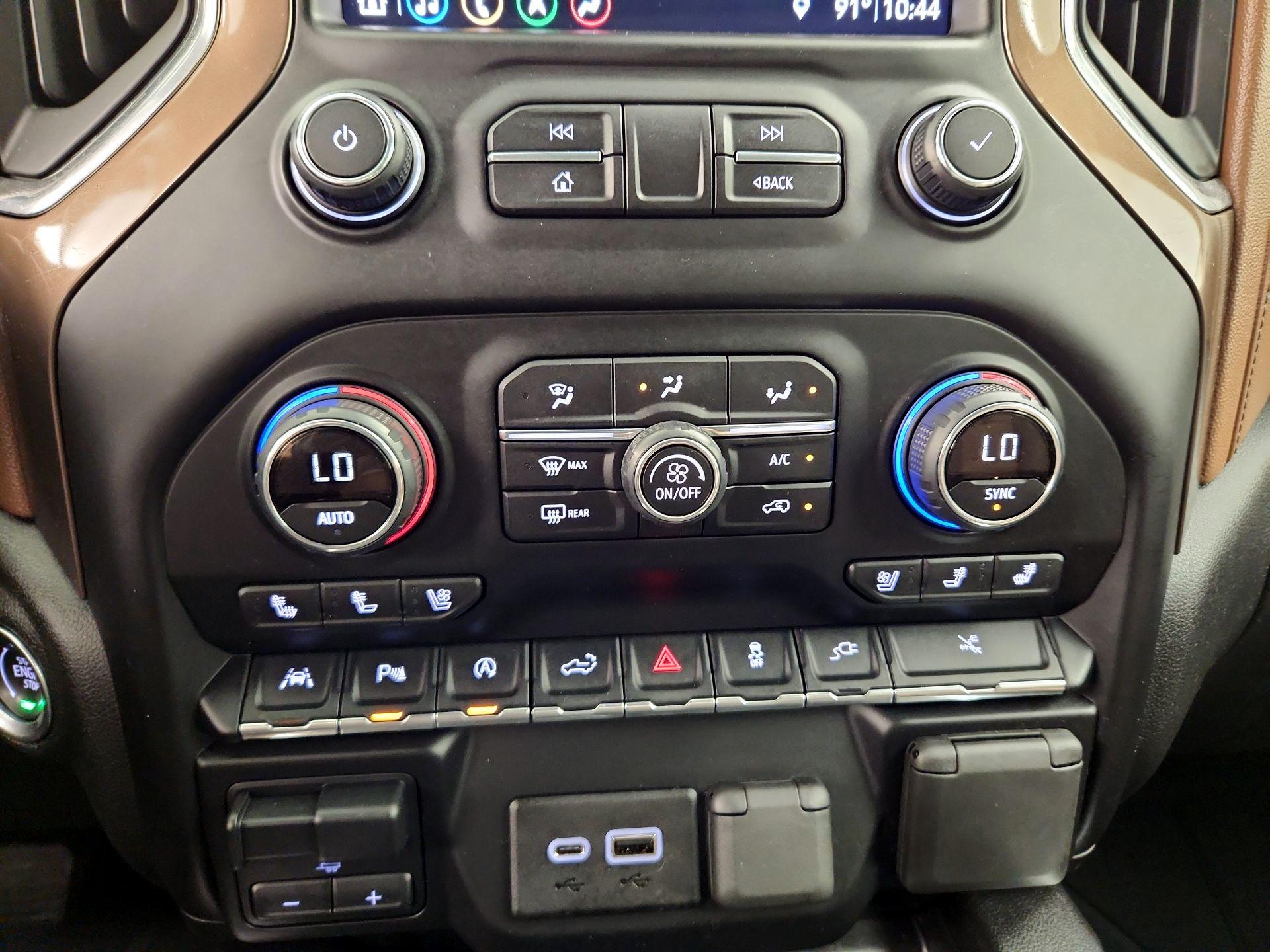 Thumbnail: 2019 Chevrolet Silverado 1500 - 17