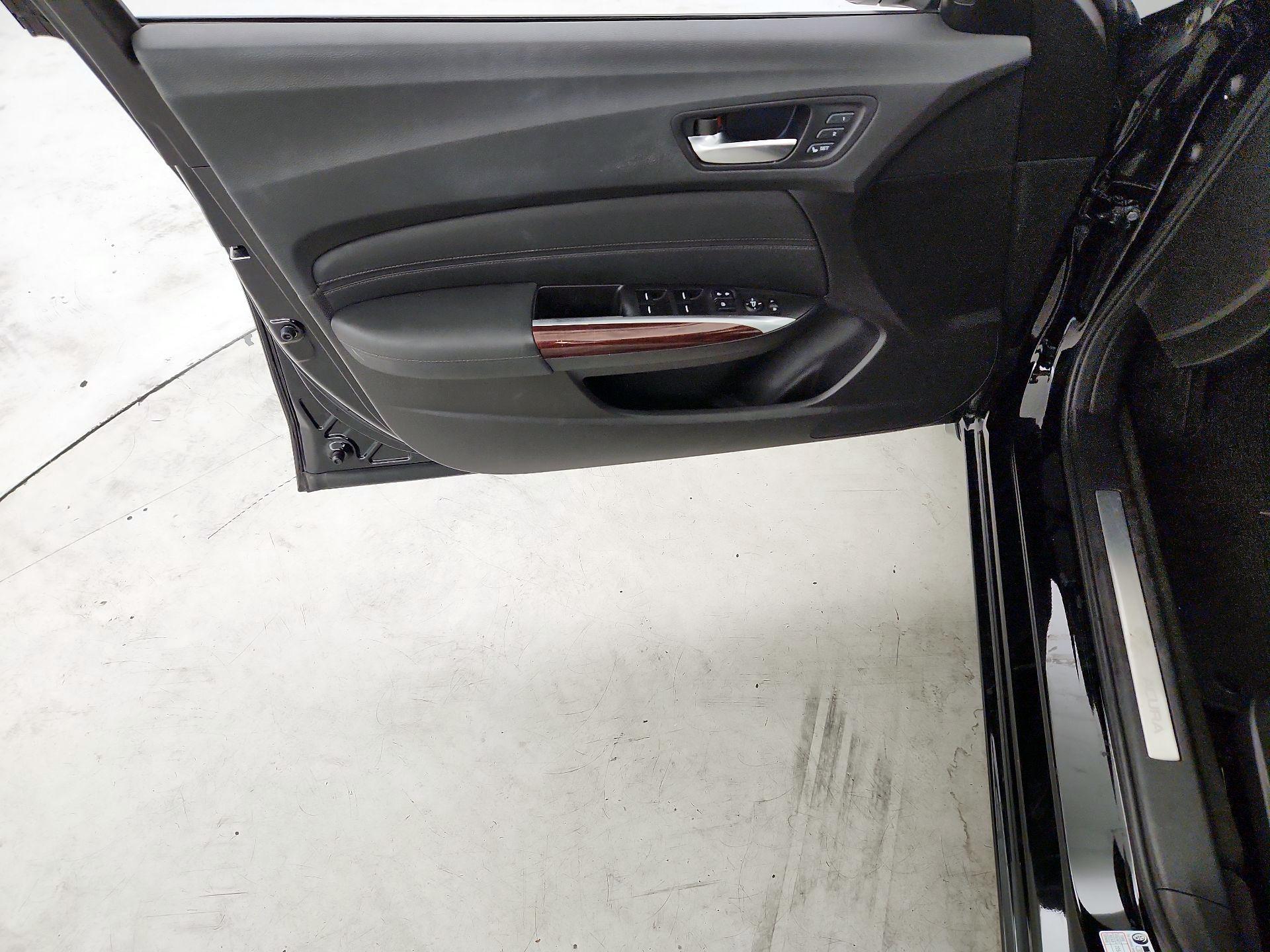Thumbnail: 2015 Acura TLX - 12