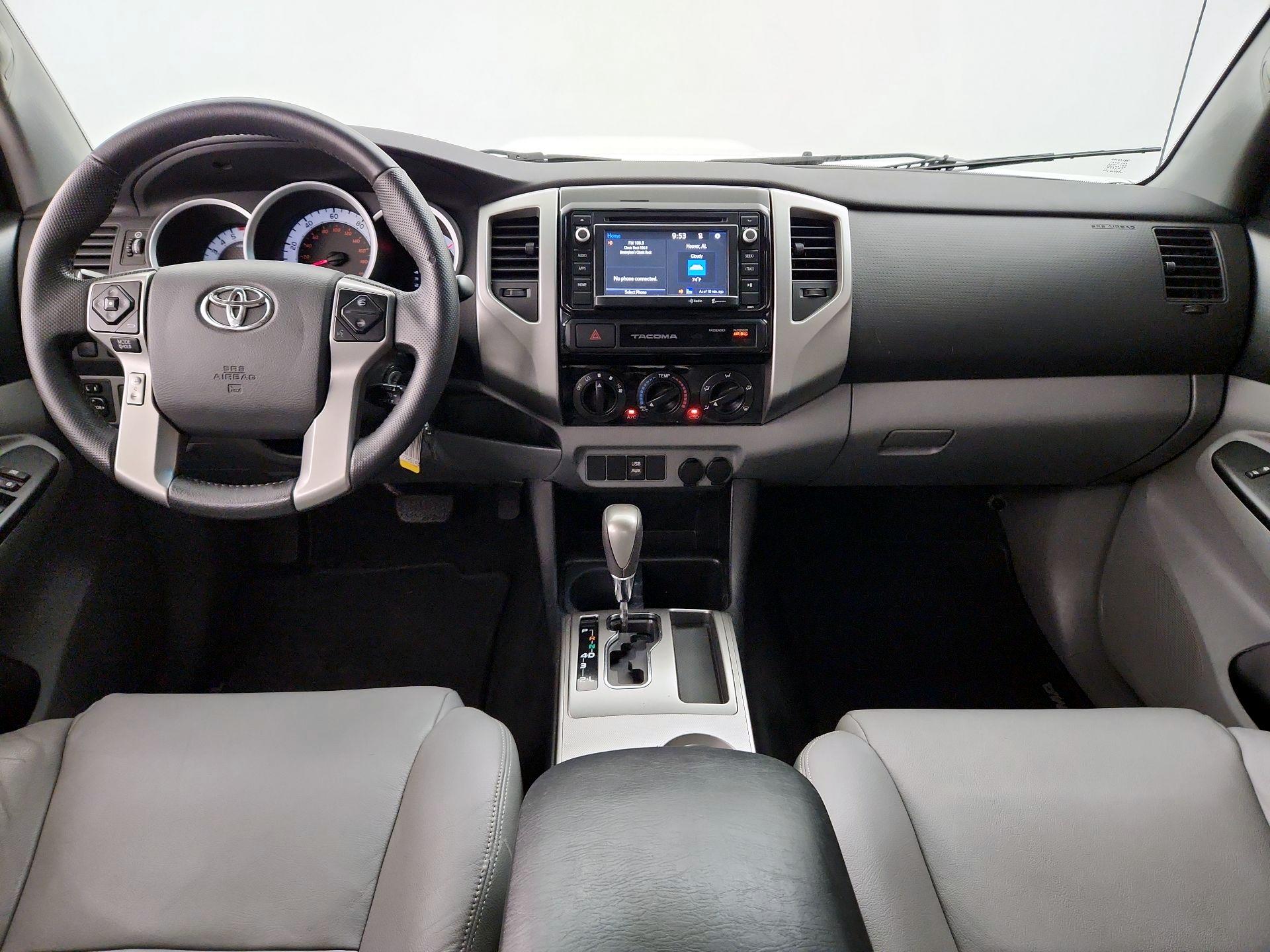 Thumbnail: 2015 Toyota Tacoma - 9
