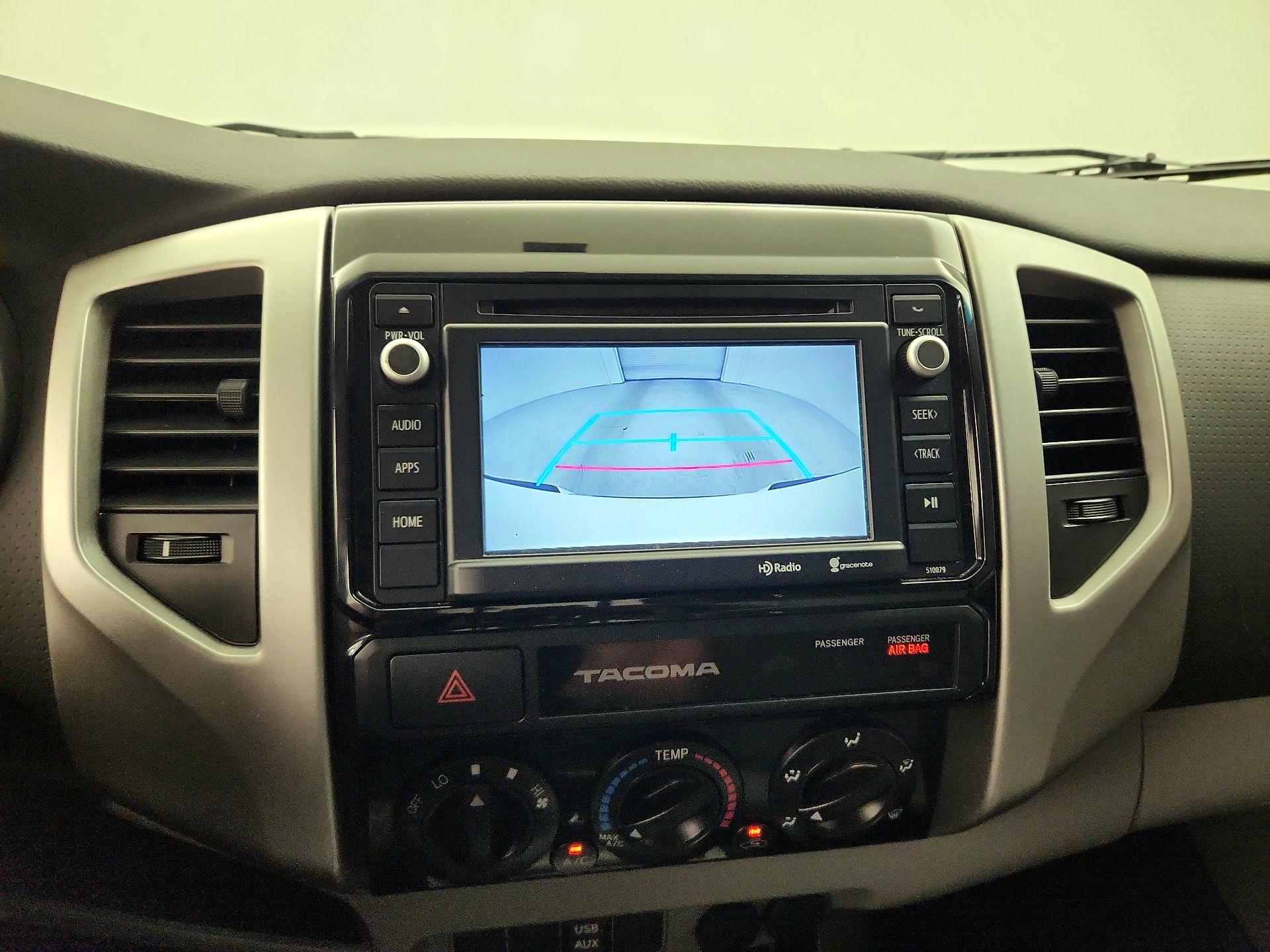 Thumbnail: 2015 Toyota Tacoma - 14