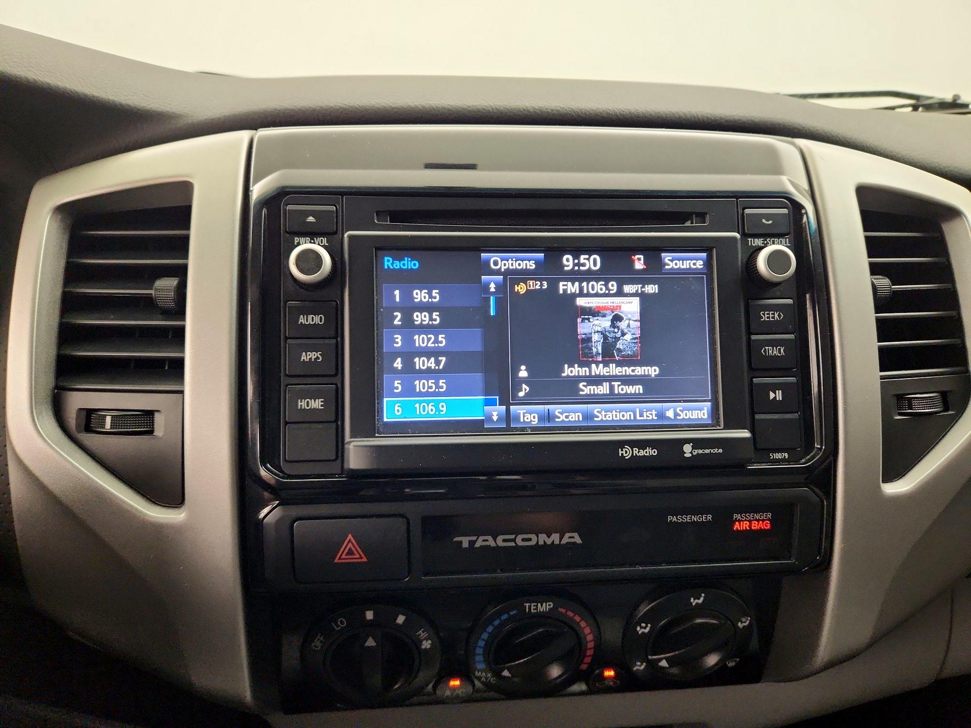 Thumbnail: 2015 Toyota Tacoma - 15
