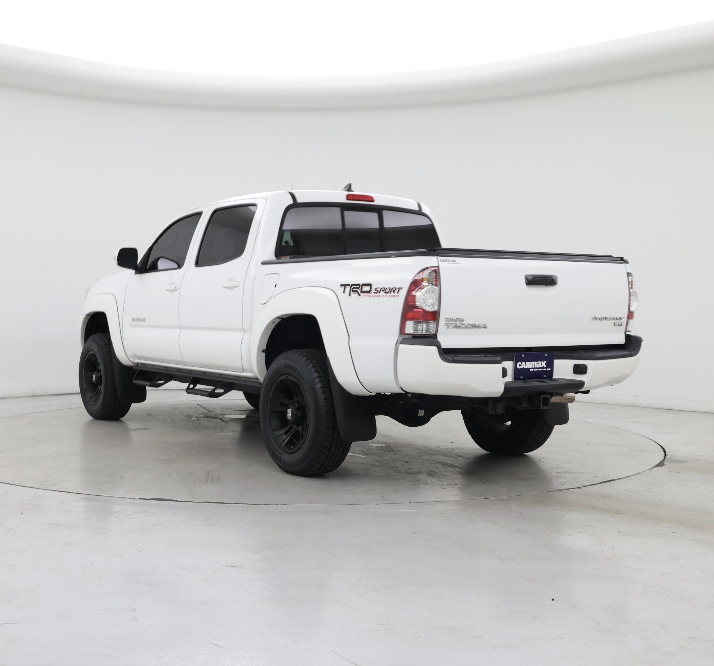 Thumbnail: 2015 Toyota Tacoma - 2
