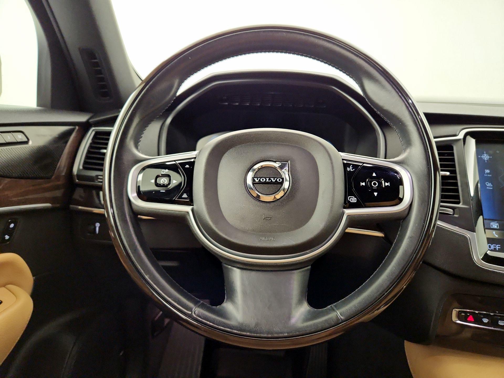 Thumbnail: 2019 Volvo XC90 - 10