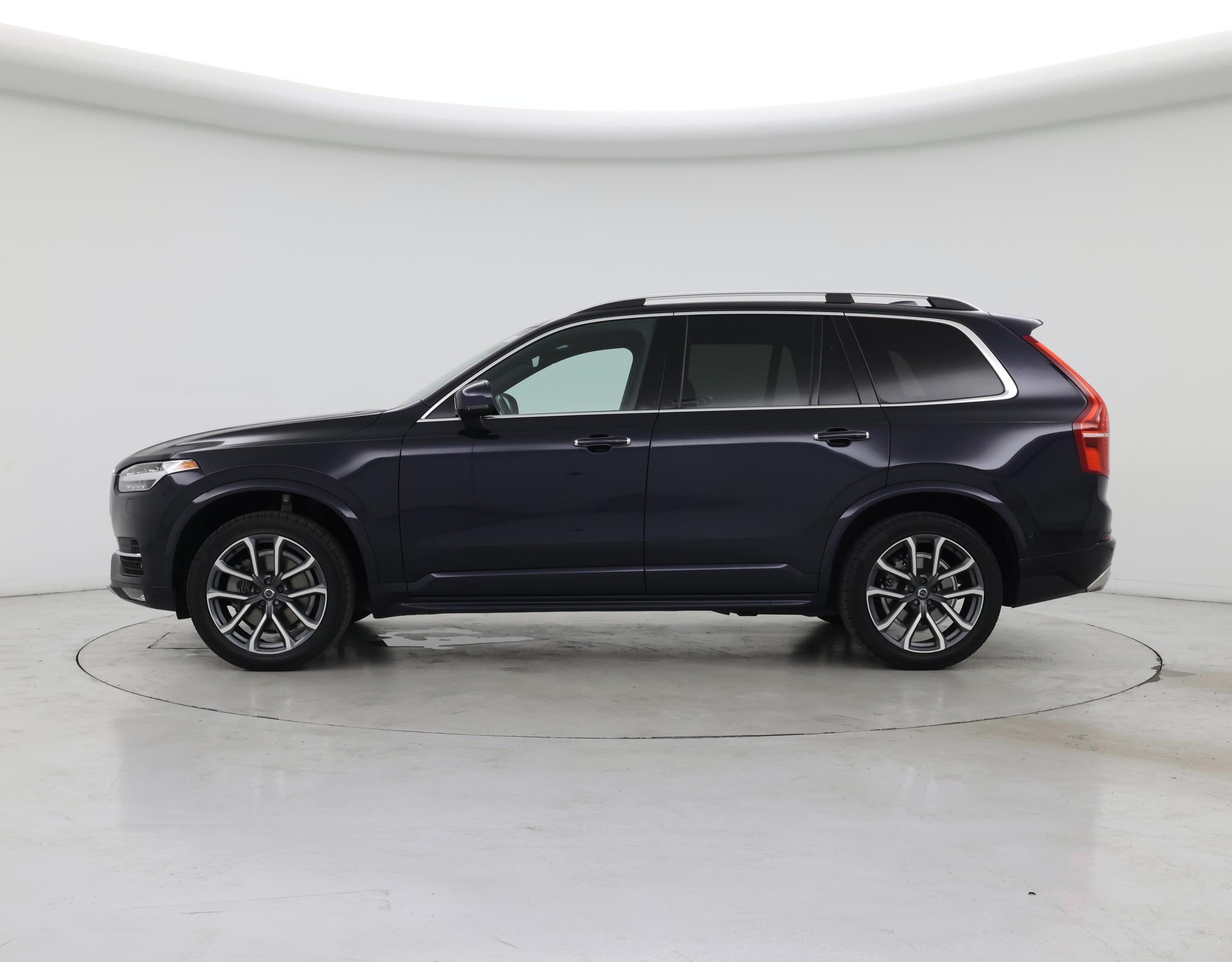 Thumbnail: 2019 Volvo XC90 - 3