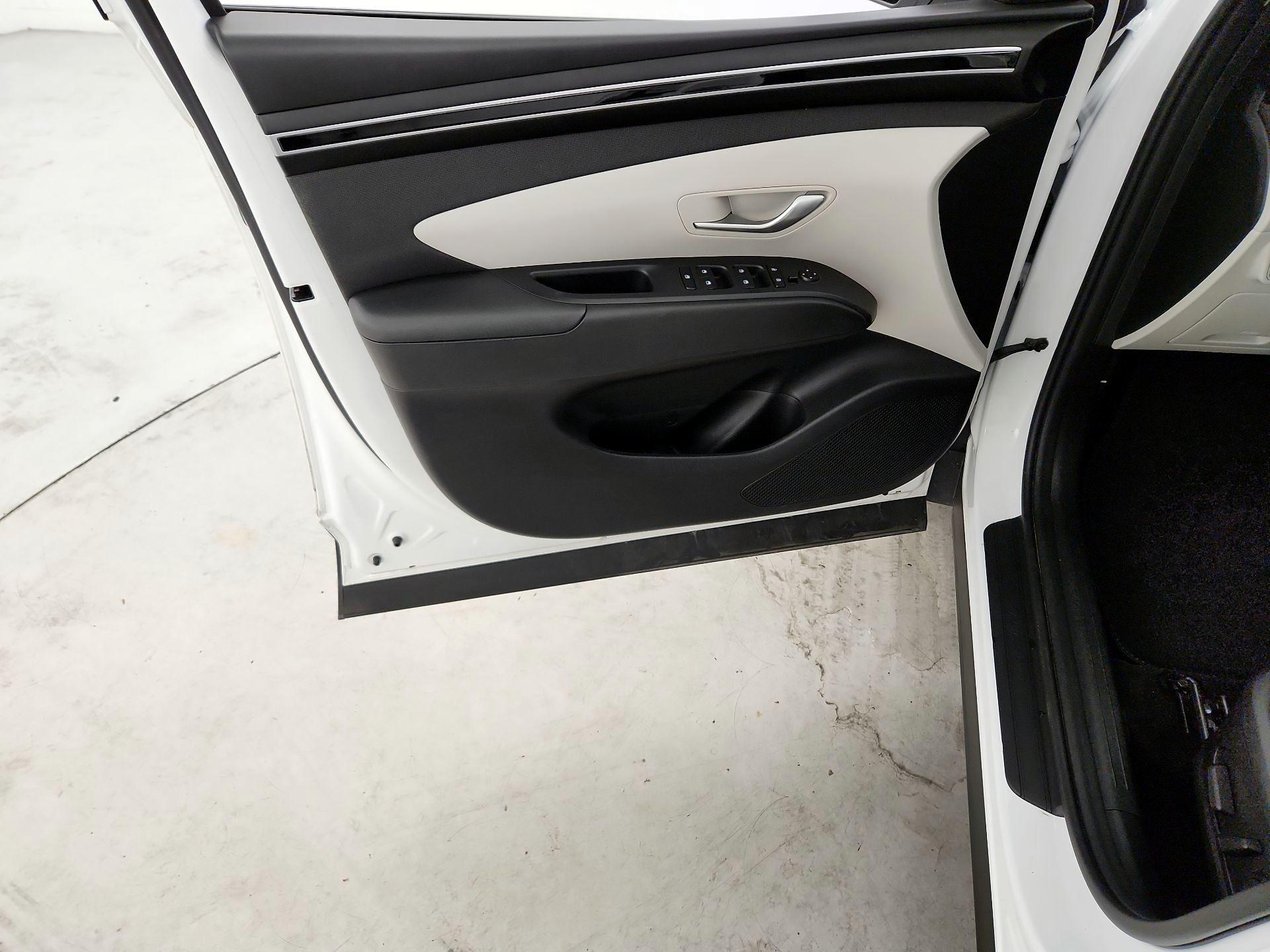 Thumbnail: 2023 Hyundai Tucson - 12