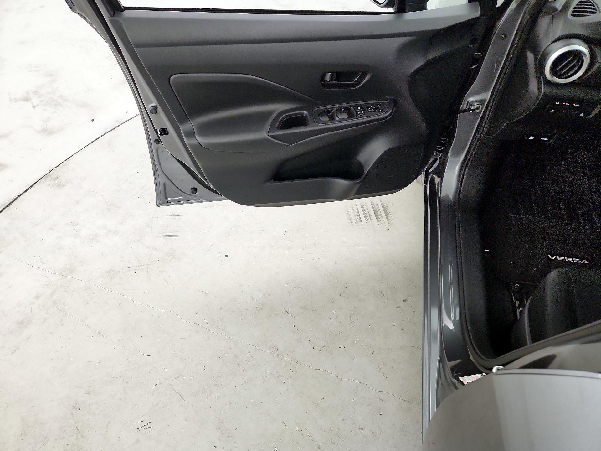 Thumbnail: 2021 Nissan Versa - 12
