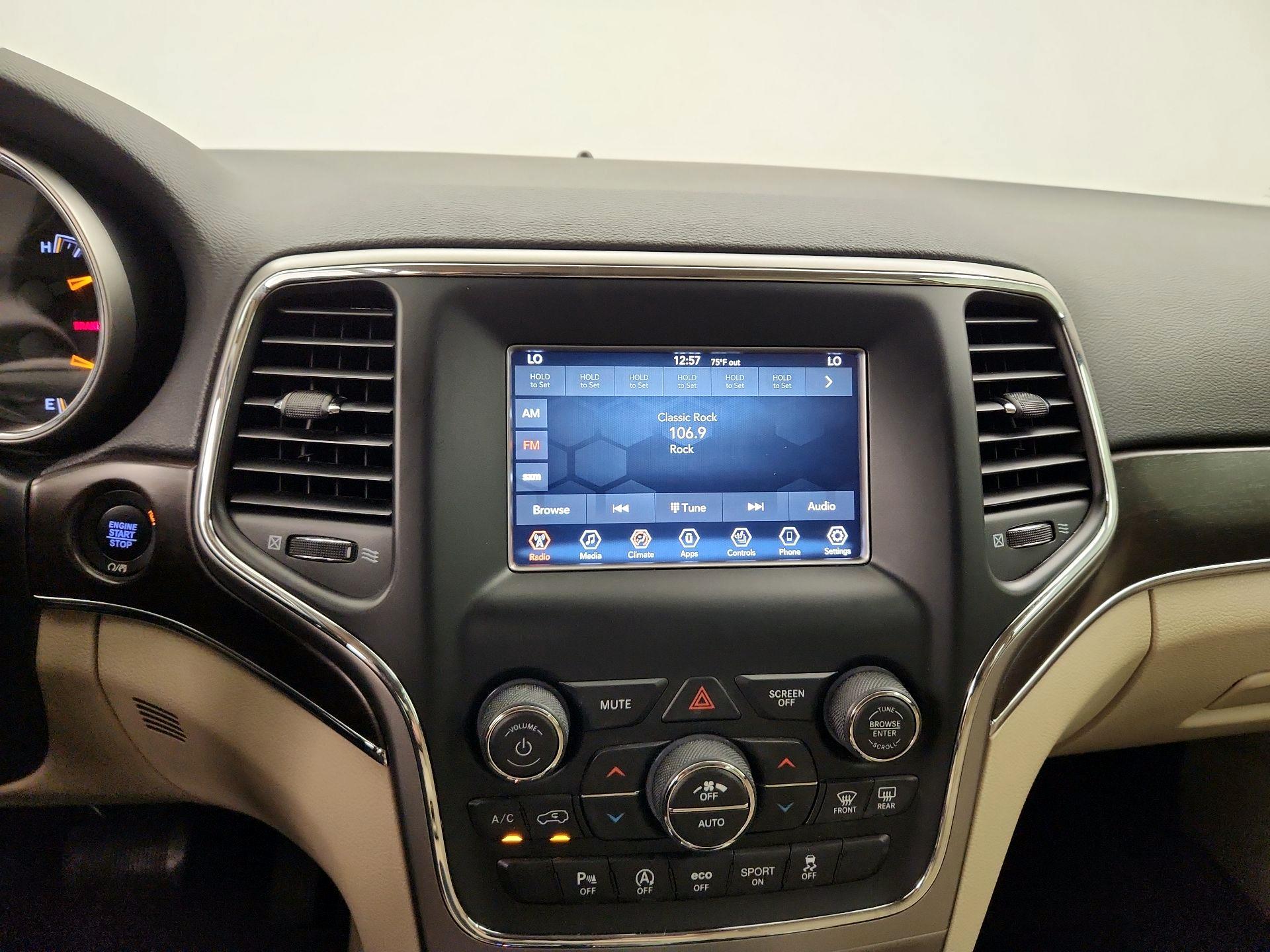 Thumbnail: 2018 Jeep Grand Cherokee - 15
