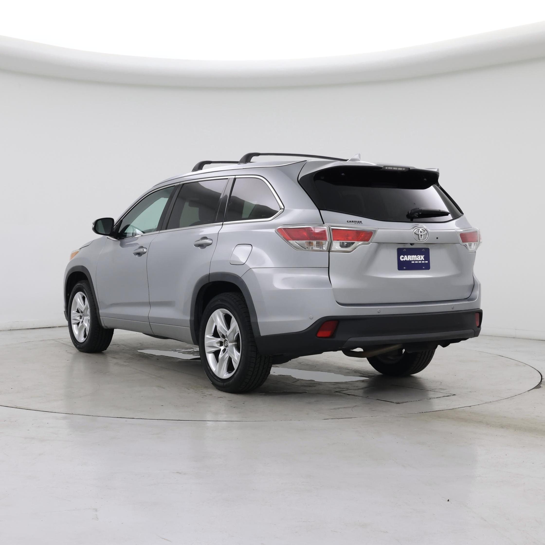 Thumbnail: 2016 Toyota Highlander - 2