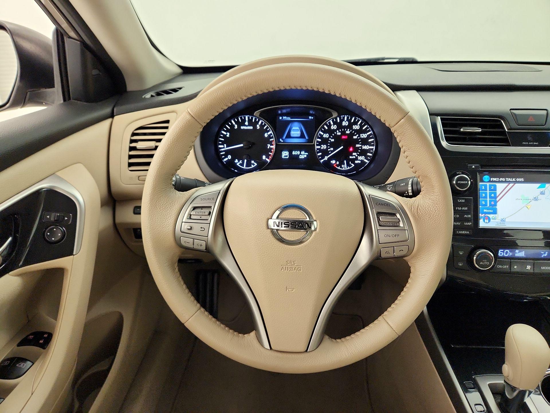 Thumbnail: 2014 Nissan Altima - 10